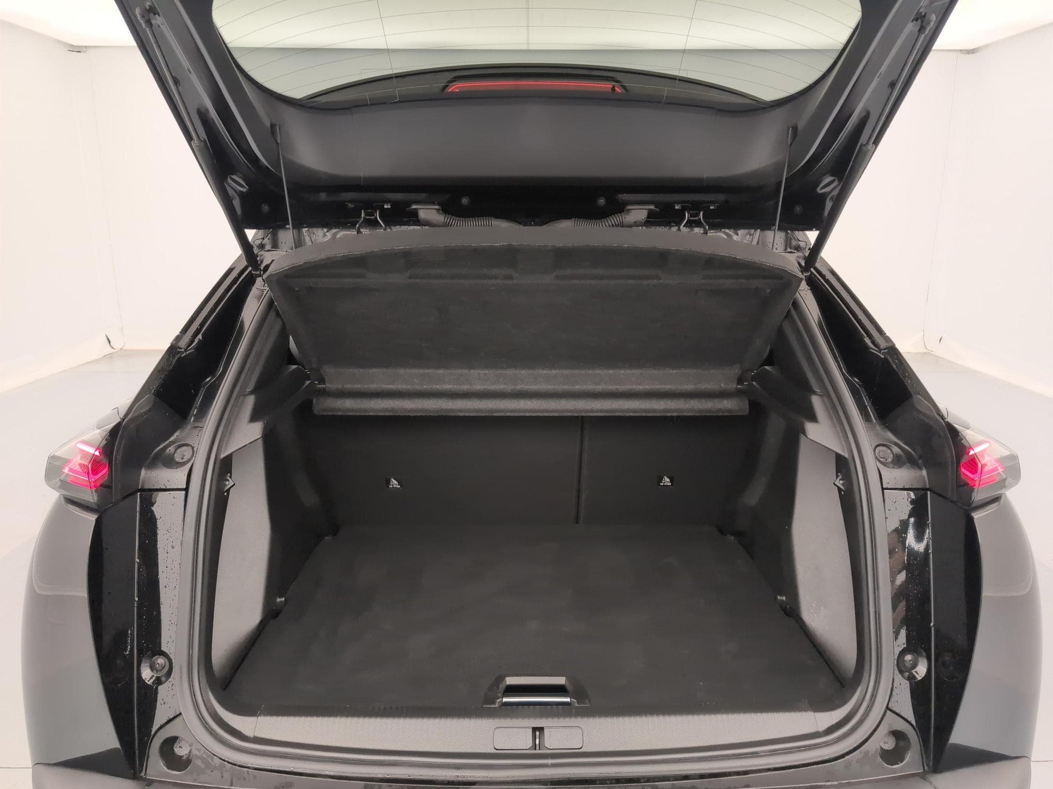 Peugeot 2008 100 S&S BVM6 Allure (2025) - Photo 11