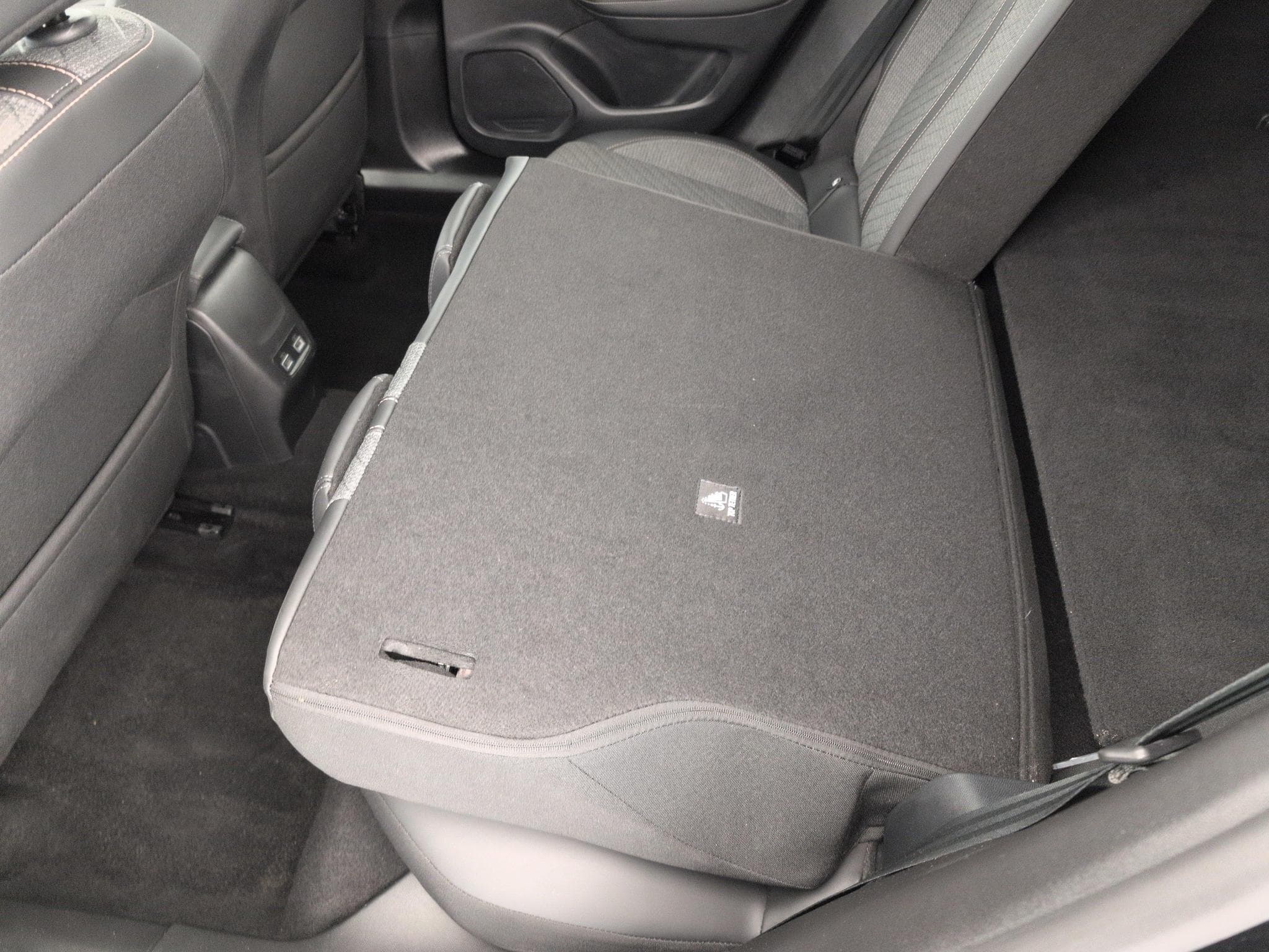 Peugeot 2008 100 S&S BVM6 Allure (2025) - Photo 12