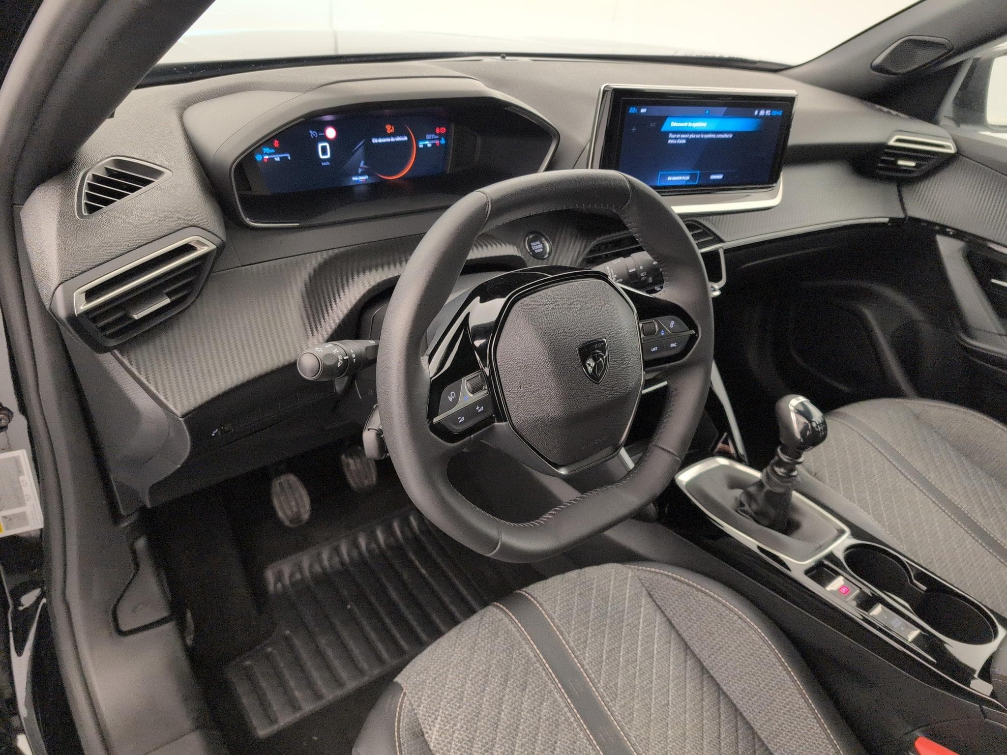 Peugeot 2008 100 S&S BVM6 Allure (2025) - Photo 15