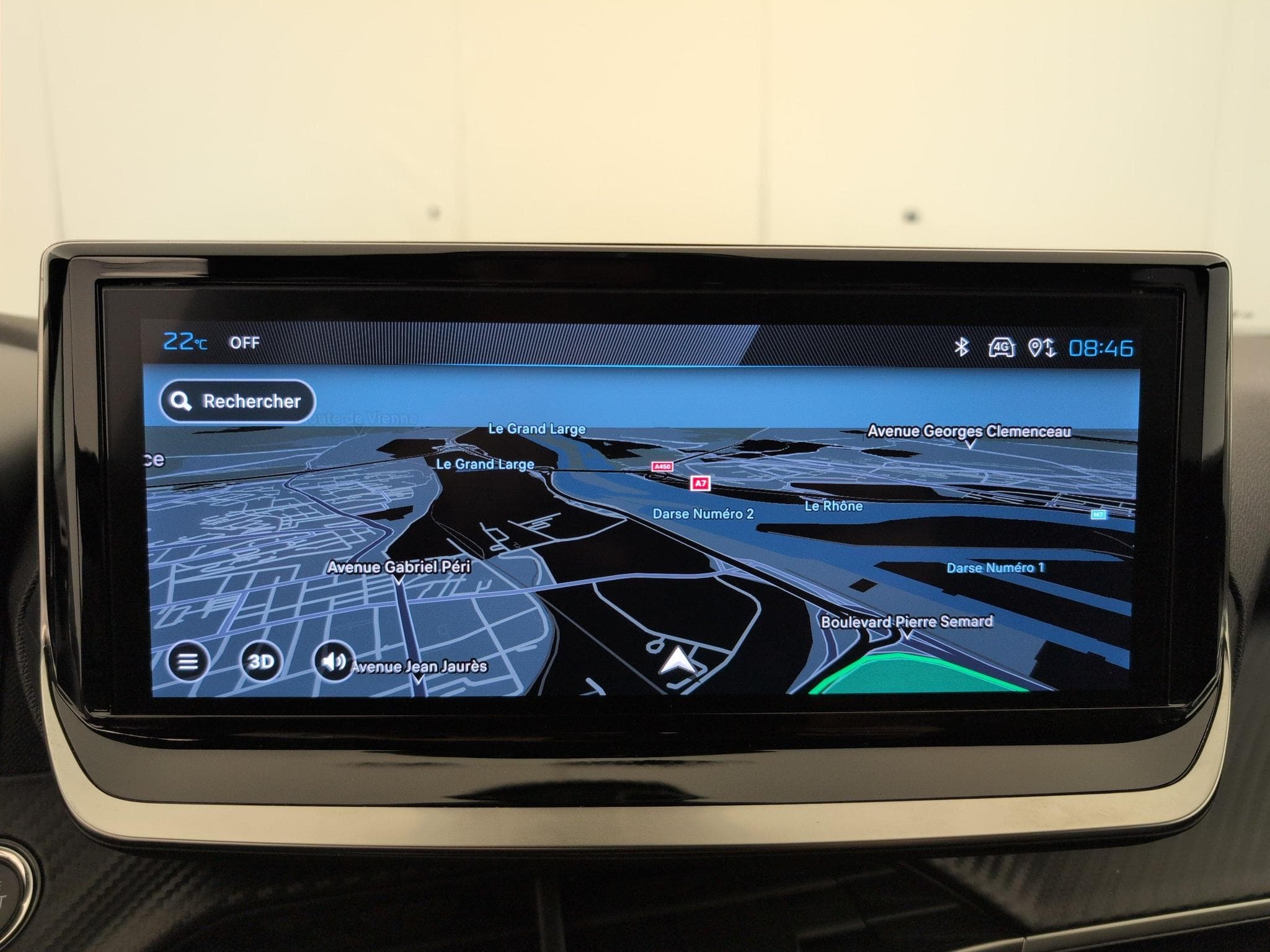 Peugeot 2008 100 S&S BVM6 Allure (2025) - Photo 17
