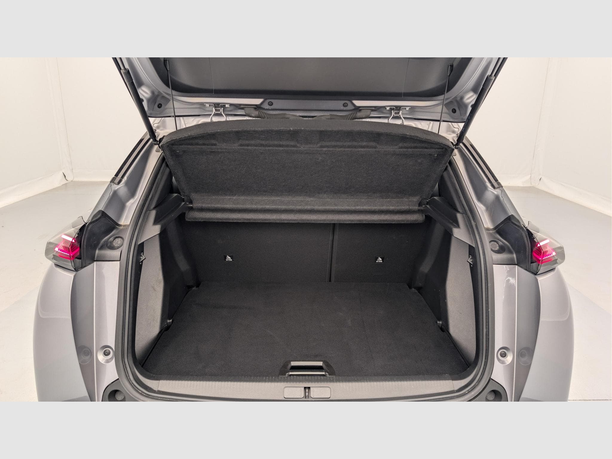 Peugeot 2008 100 S&S BVM6 Allure (2025) - Photo 11