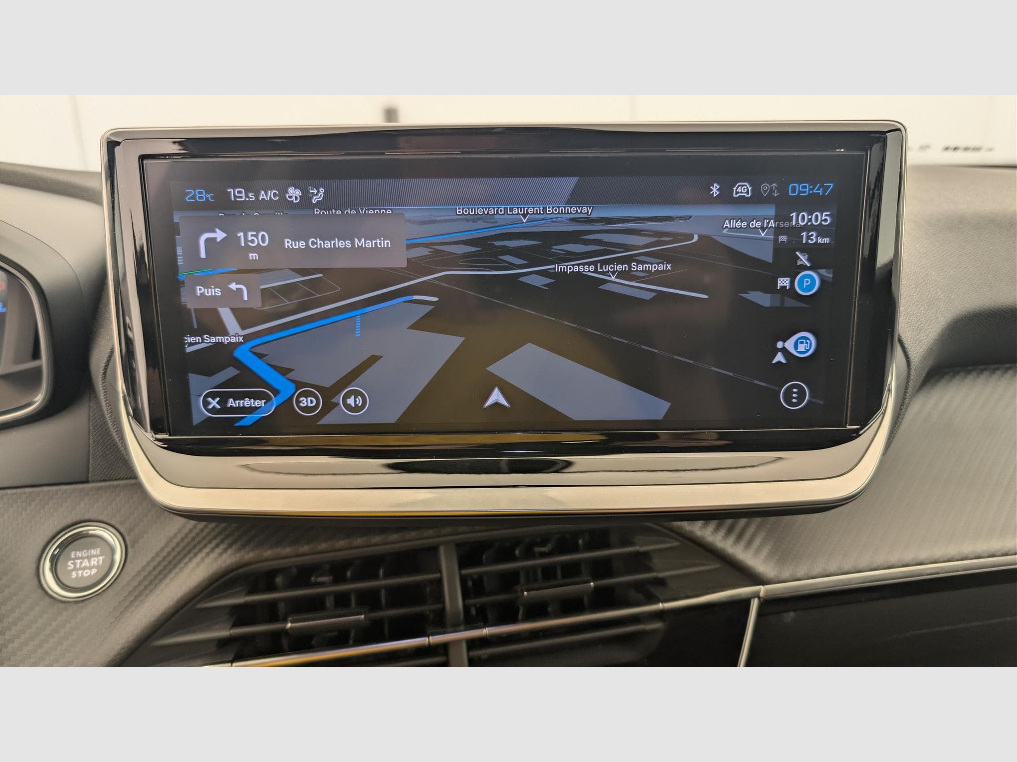 Peugeot 2008 100 S&S BVM6 Allure (2025) - Photo 18