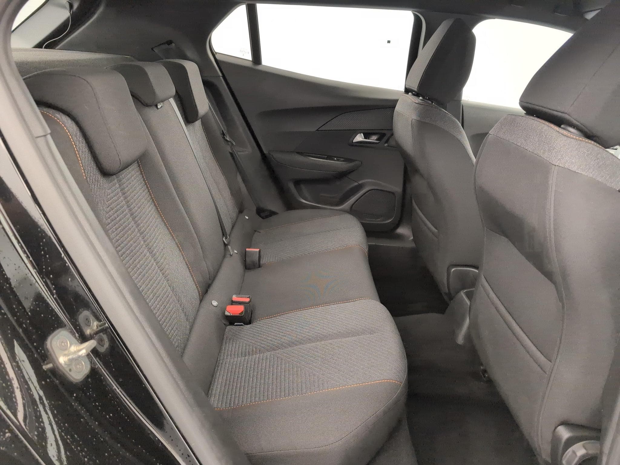 Peugeot 2008 100 S&S BVM6 Style (2025) - Photo 10