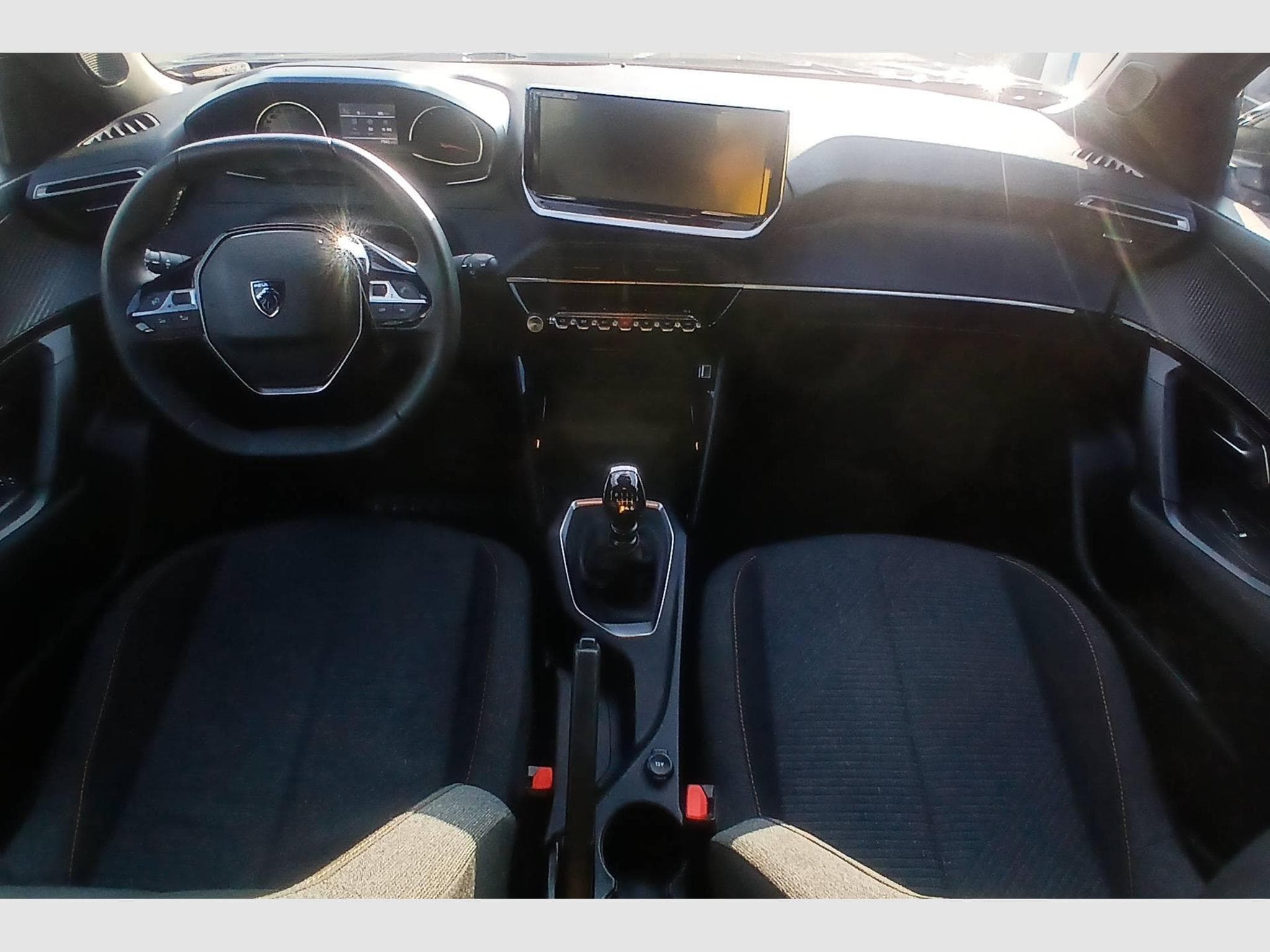 Peugeot 2008 100 S&S BVM6 Style (2025) - Photo 13