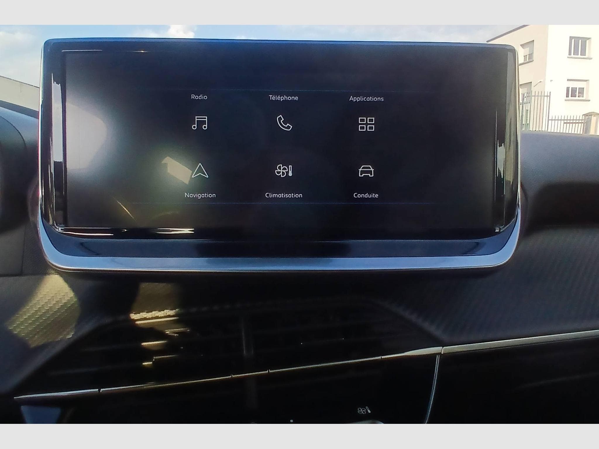 Peugeot 2008 100 S&S BVM6 Style (2025) - Photo 16