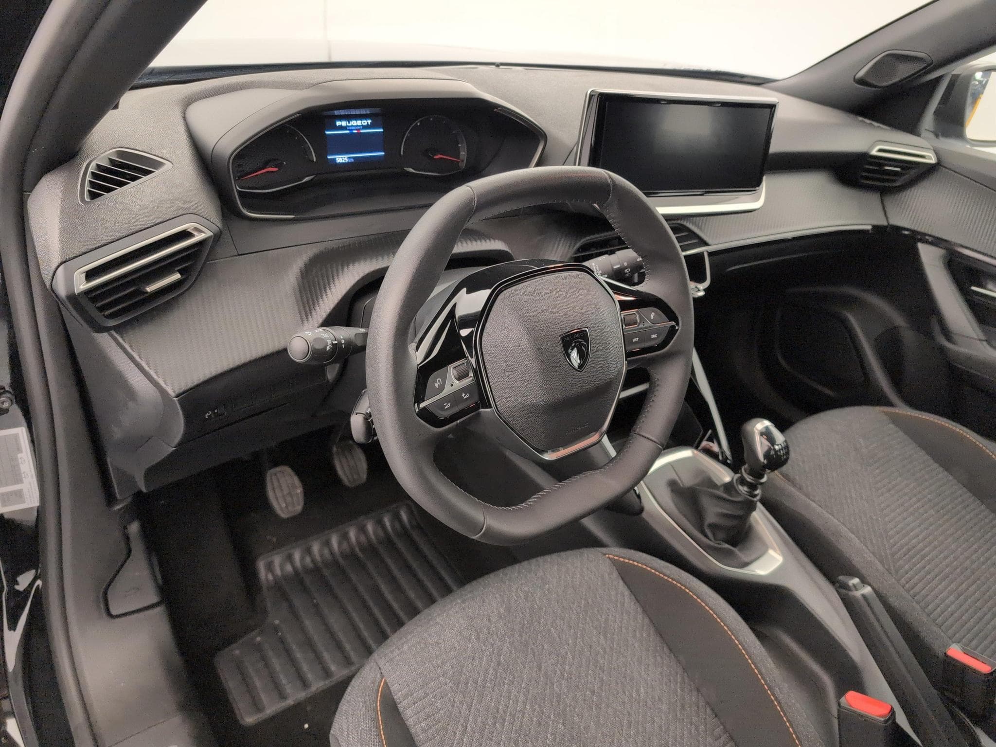 Peugeot 2008 100 S&S BVM6 Style (2025) - Foto 15