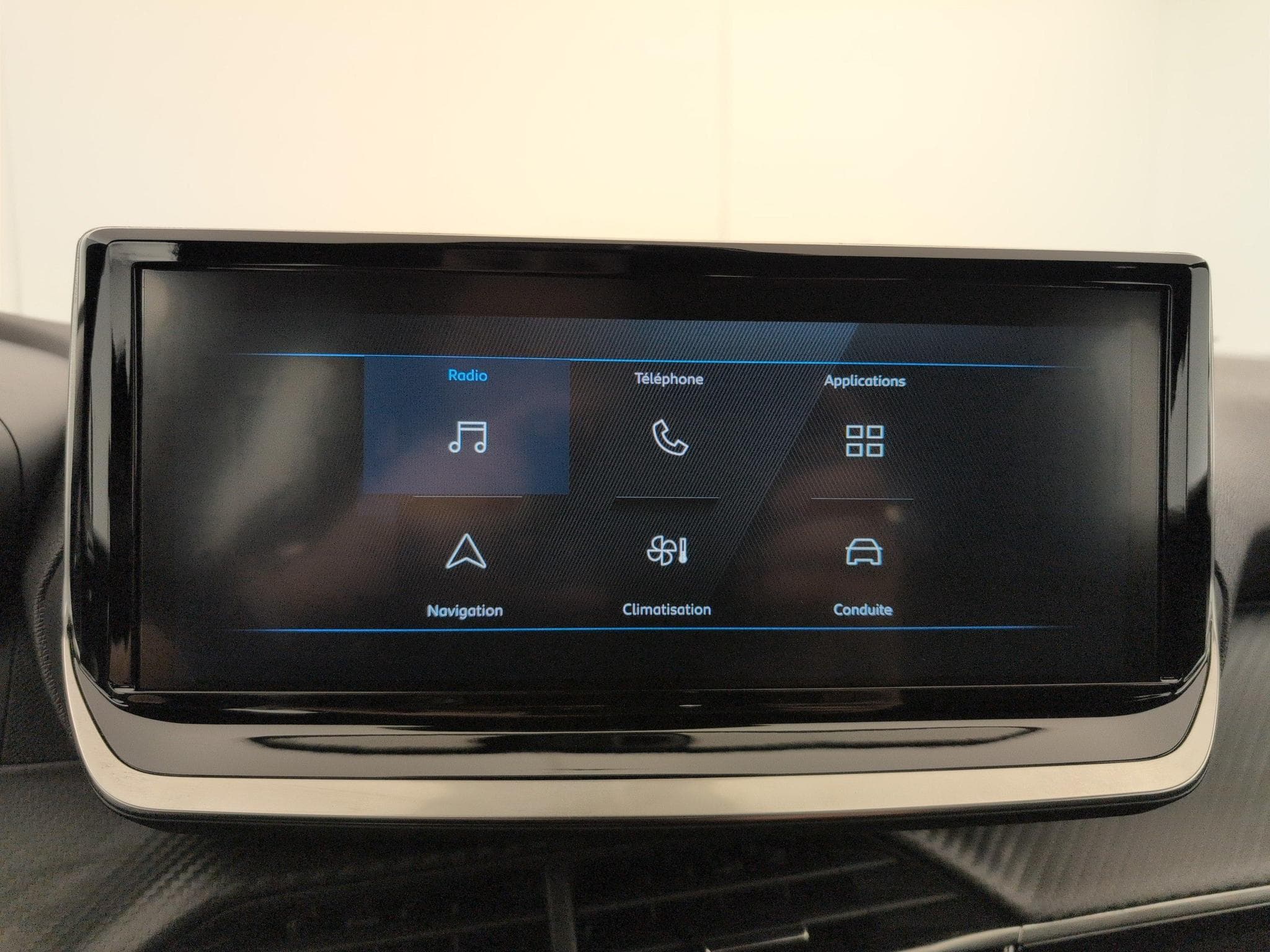 Peugeot 2008 100 S&S BVM6 Style (2025) - Foto 18
