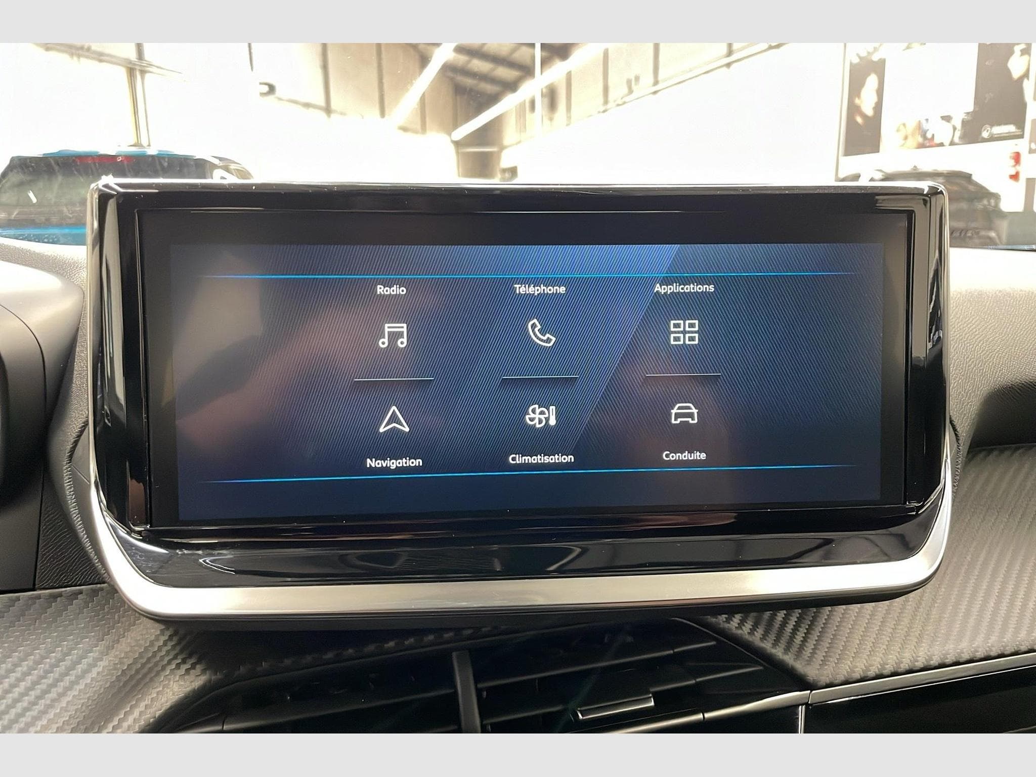 Peugeot 2008 100 S&S BVM6 Style (2025) - Photo 11