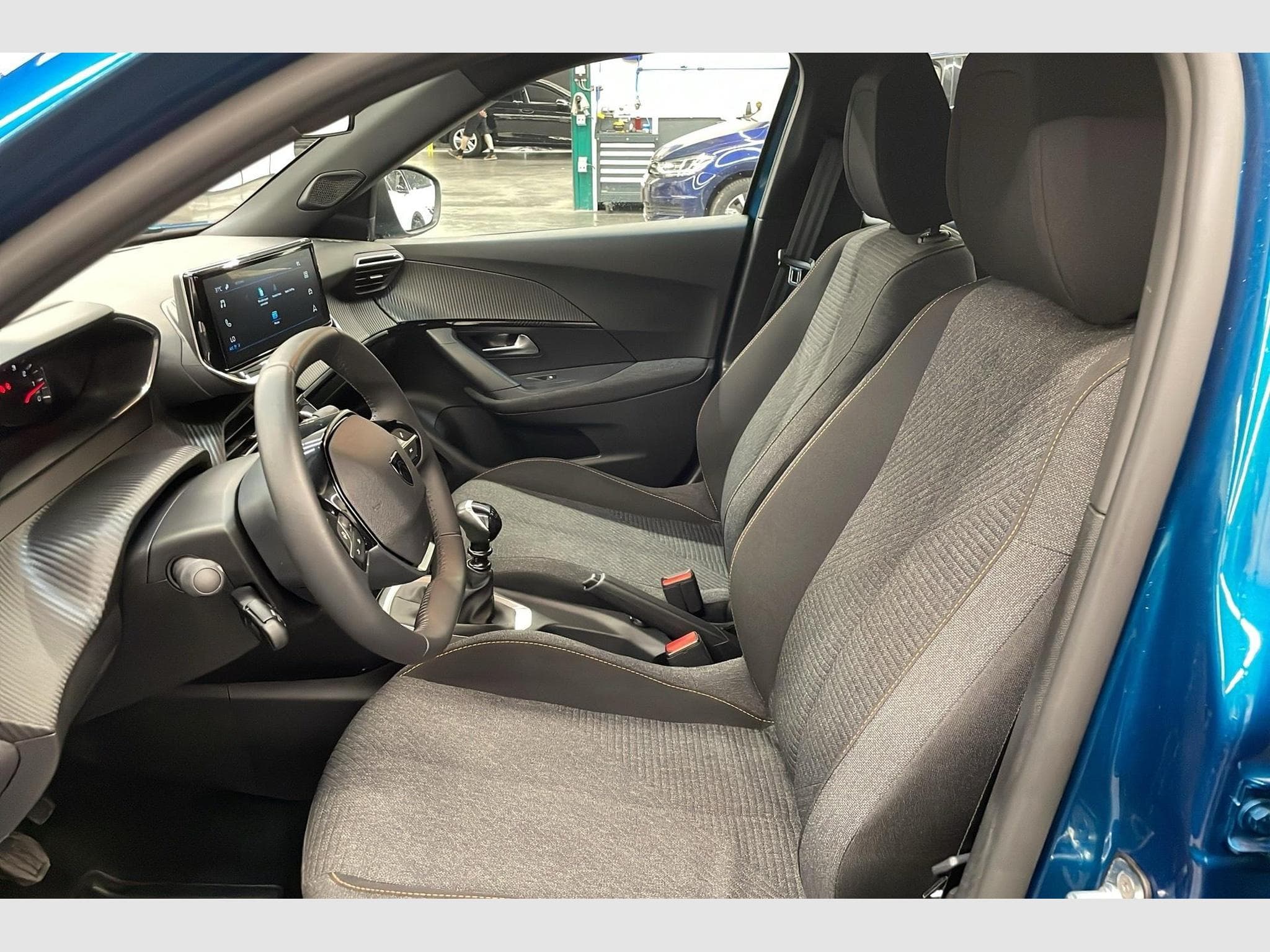 Peugeot 2008 100 S&S BVM6 Style (2025) - Photo 13