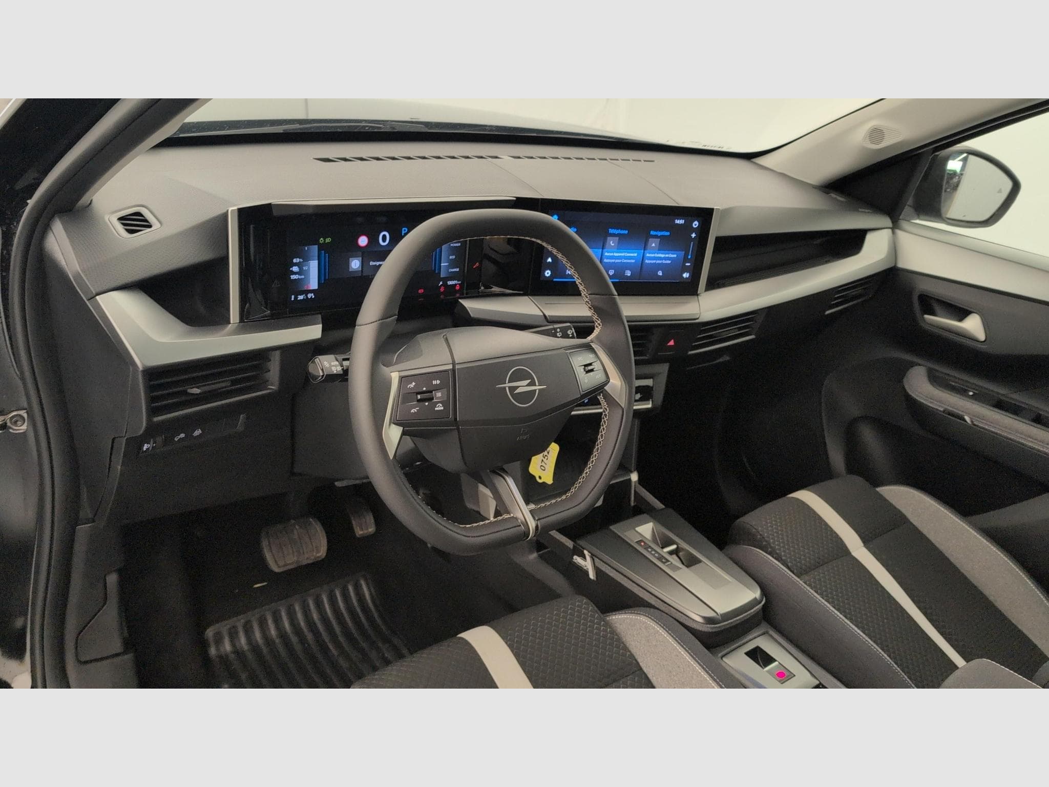 Opel FRONTERA ELECTRIQUE ELECTRIC 113 CH BATTERIE 44 KWH GS (2025) - Photo 15