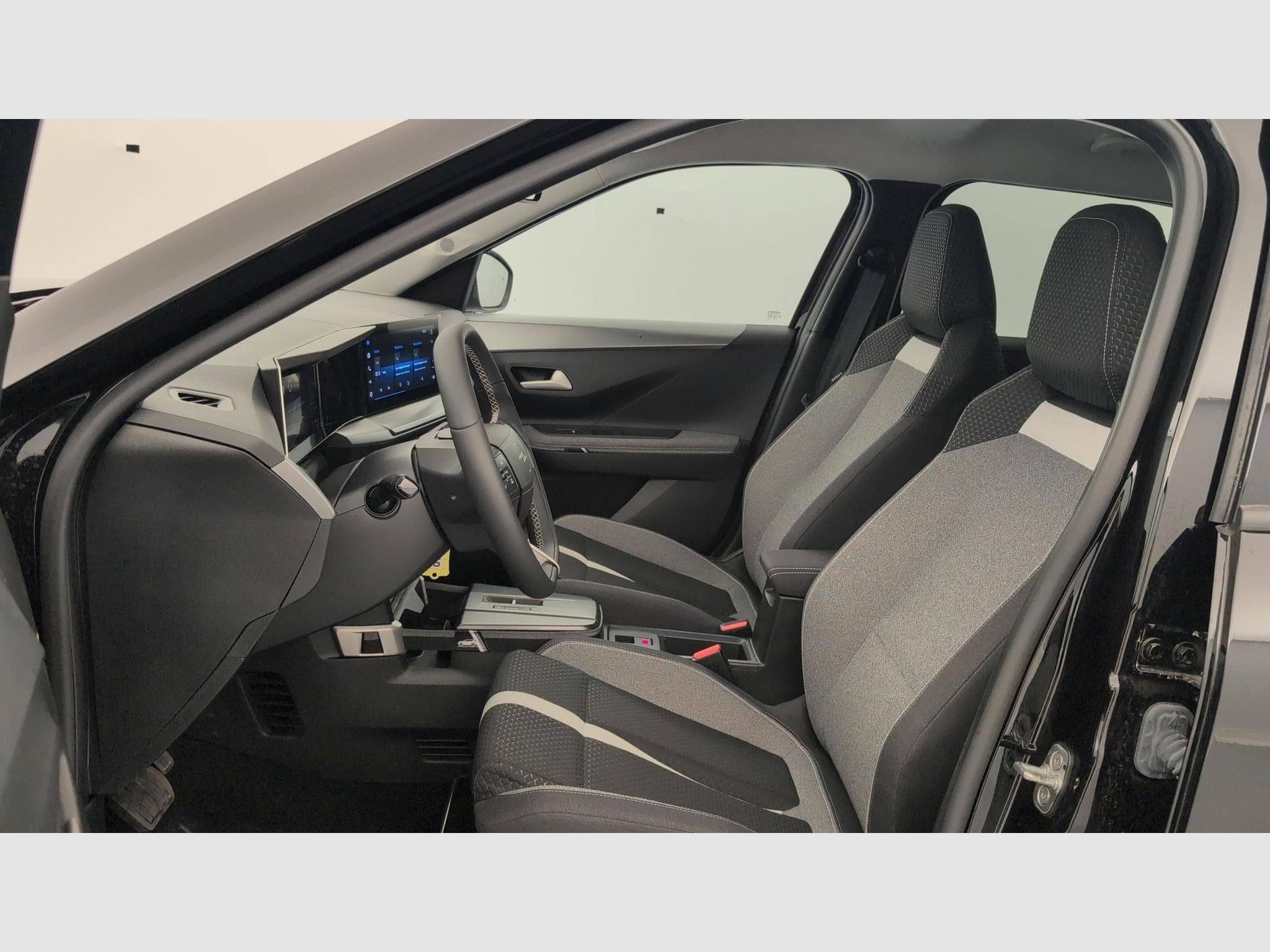 Opel FRONTERA ELECTRIQUE ELECTRIC 113 CH BATTERIE 44 KWH GS (2025) - Photo 16