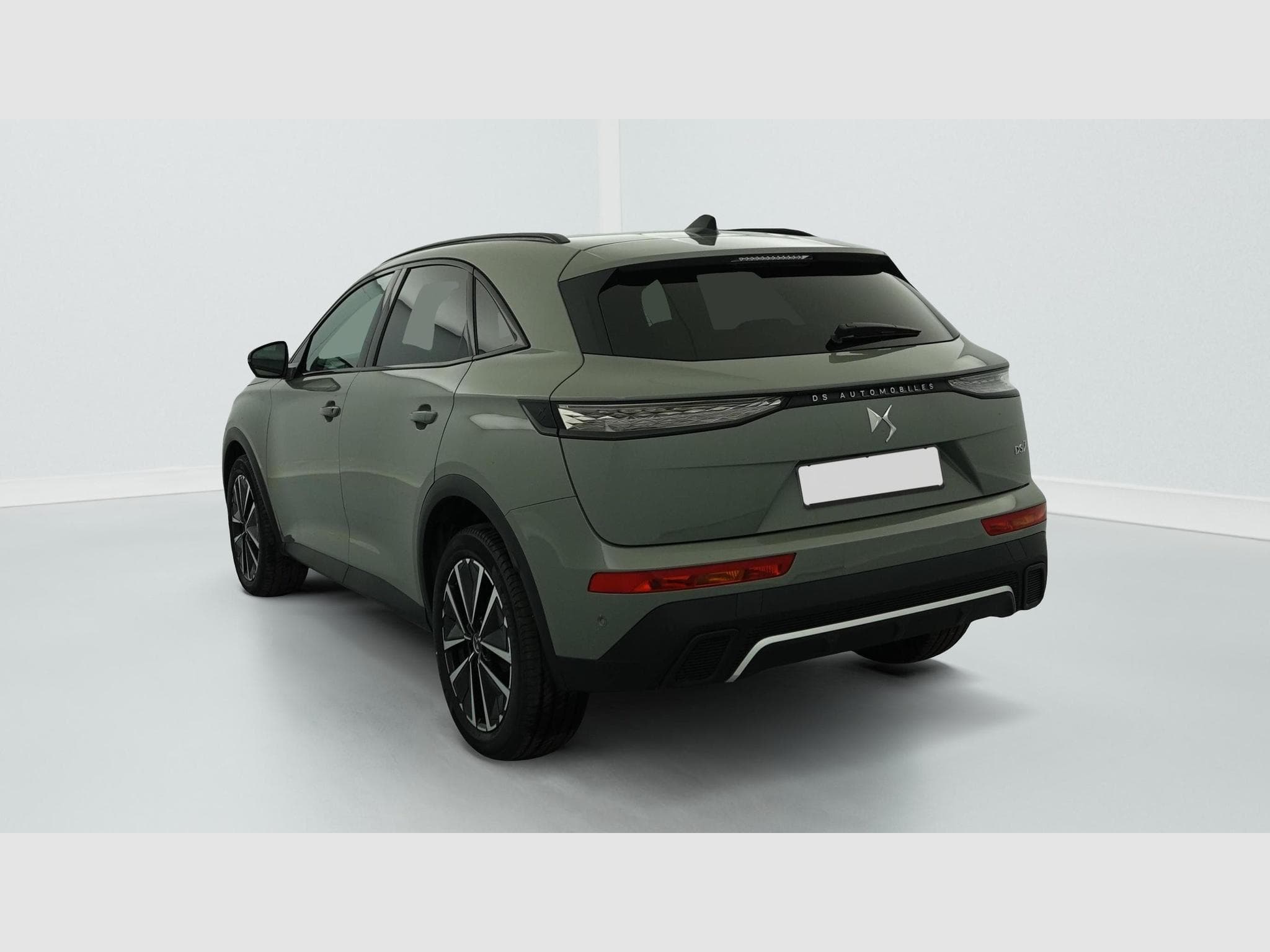 DS Automobiles DS7 BlueHDi 130 EAT8 Pallas (2025) - Photo 5