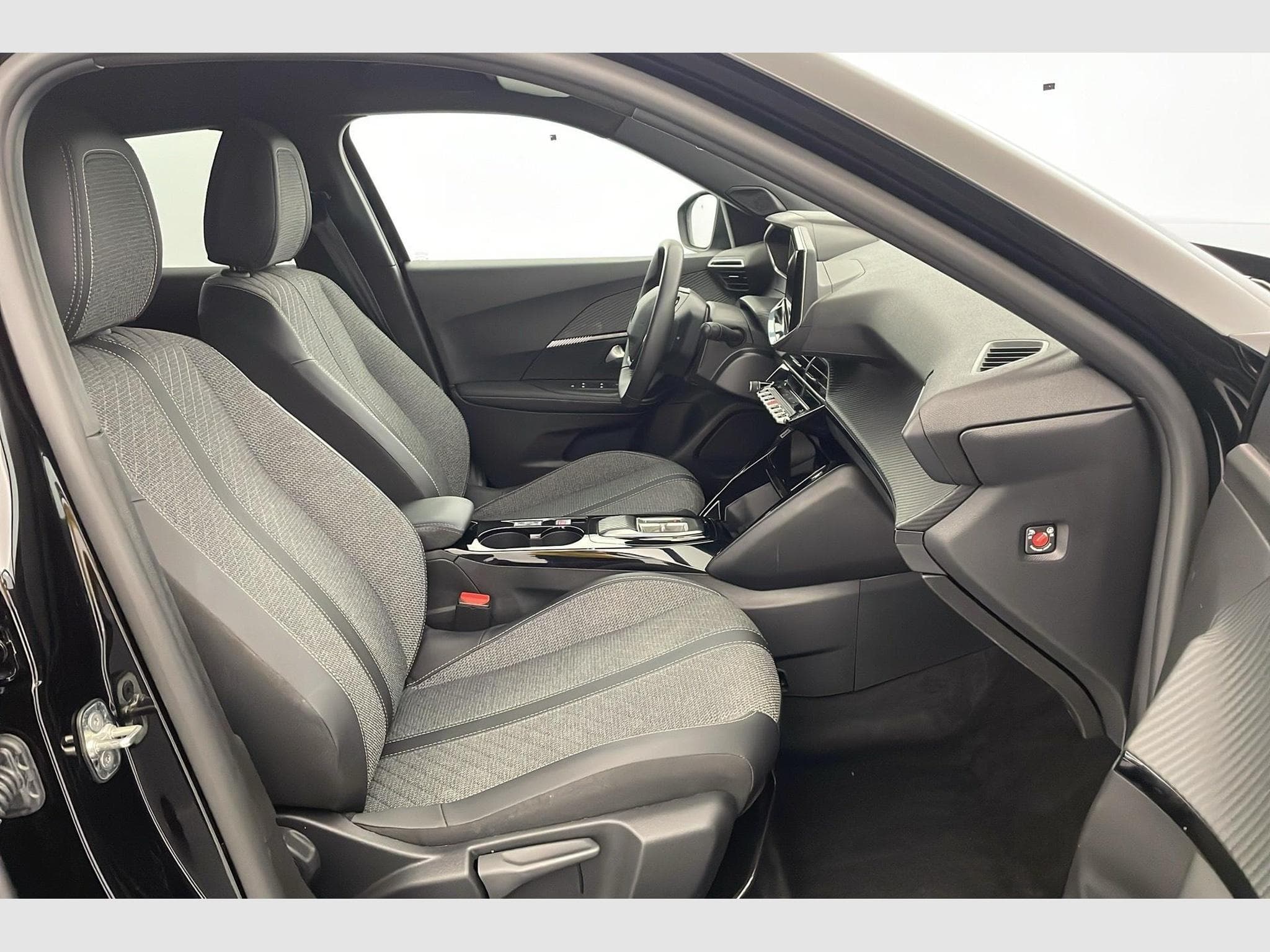 Peugeot 2008 ELECTRIQUE 50 kWh 136 ch Allure (2025) - Photo 9