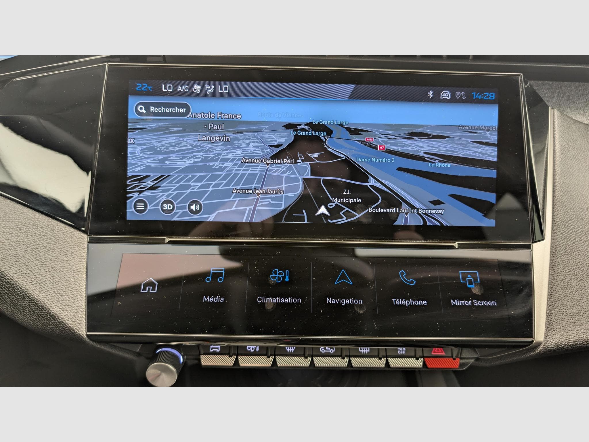 Peugeot 308 Hybrid 145 e-DCS6 Allure (2025) - Photo 19