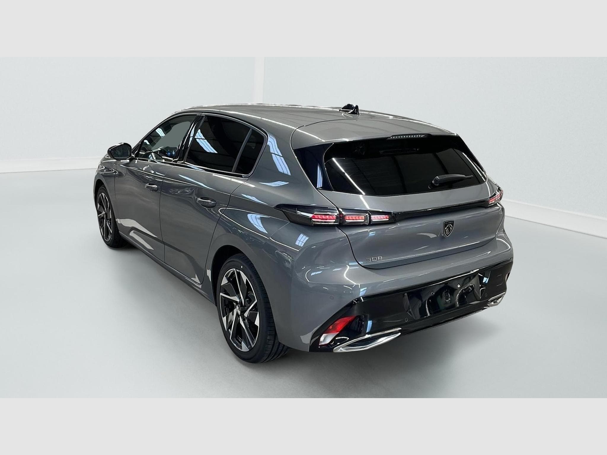 Peugeot 308 Hybrid 145 e-DCS6 Allure (2025) - Photo 5