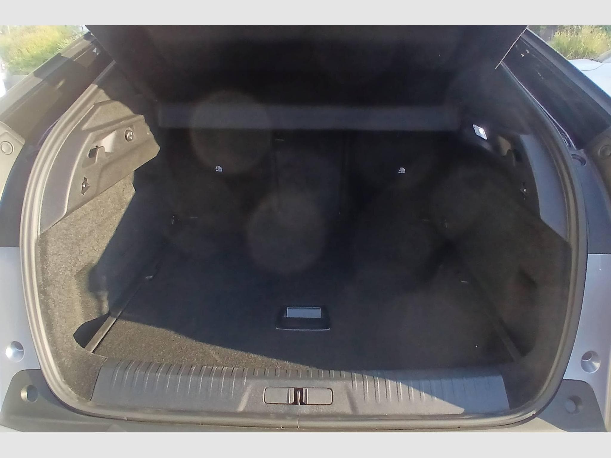 Peugeot 3008 Hybrid 145 e-DCS6 GT (2025) - Photo 11