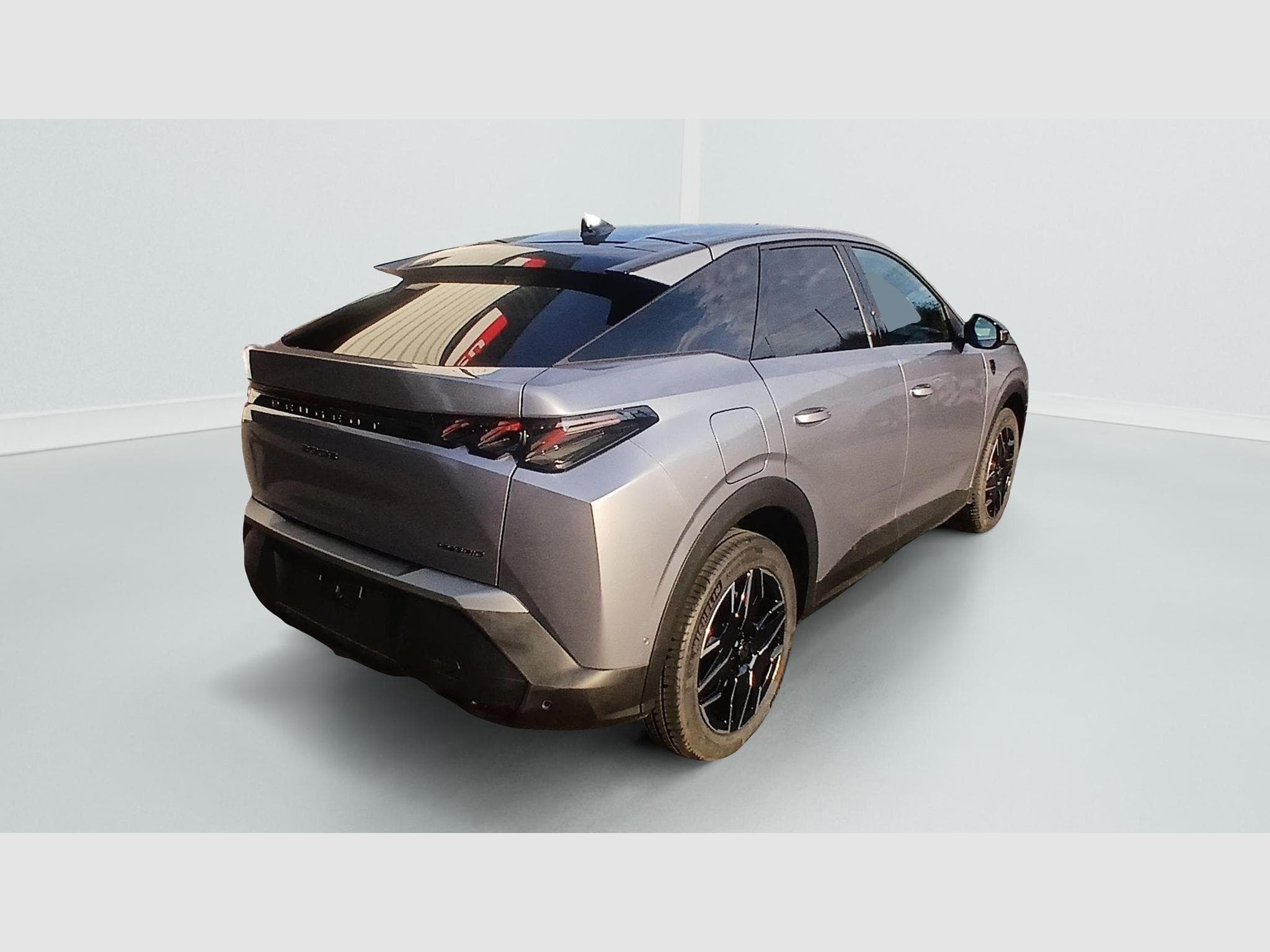 Peugeot 3008 Hybrid 145 e-DCS6 GT (2025) - Photo 7