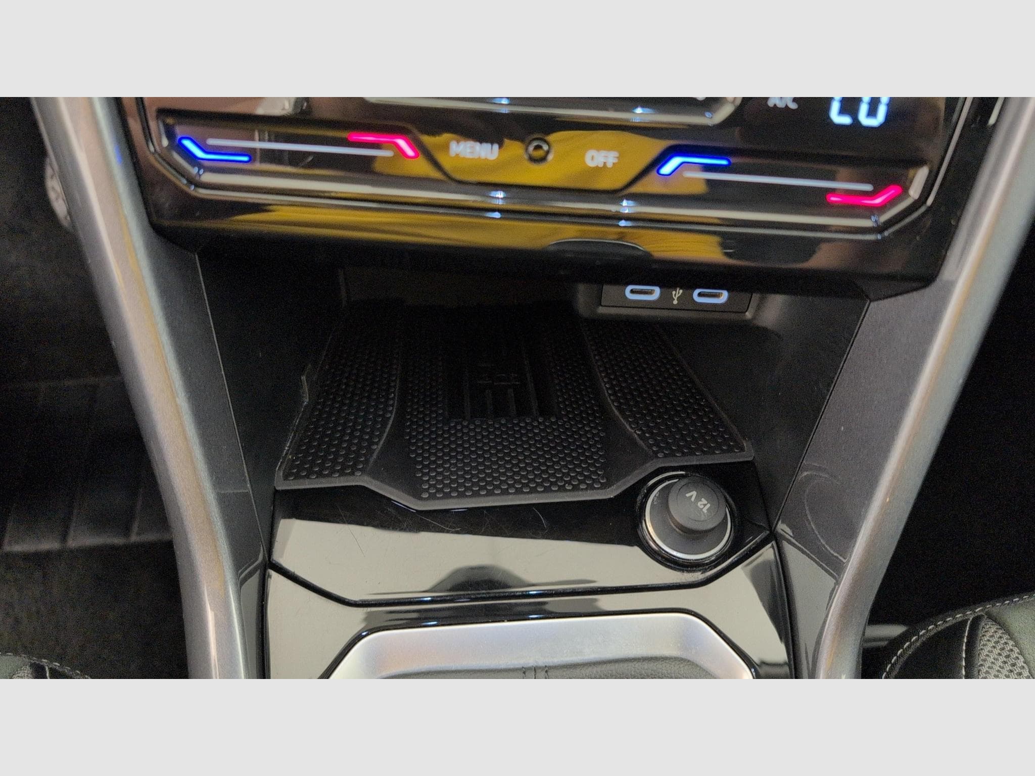VW T-Roc 1.0 TSI 116 START/STOP BVM6 STYLE (2025) - Photo 19