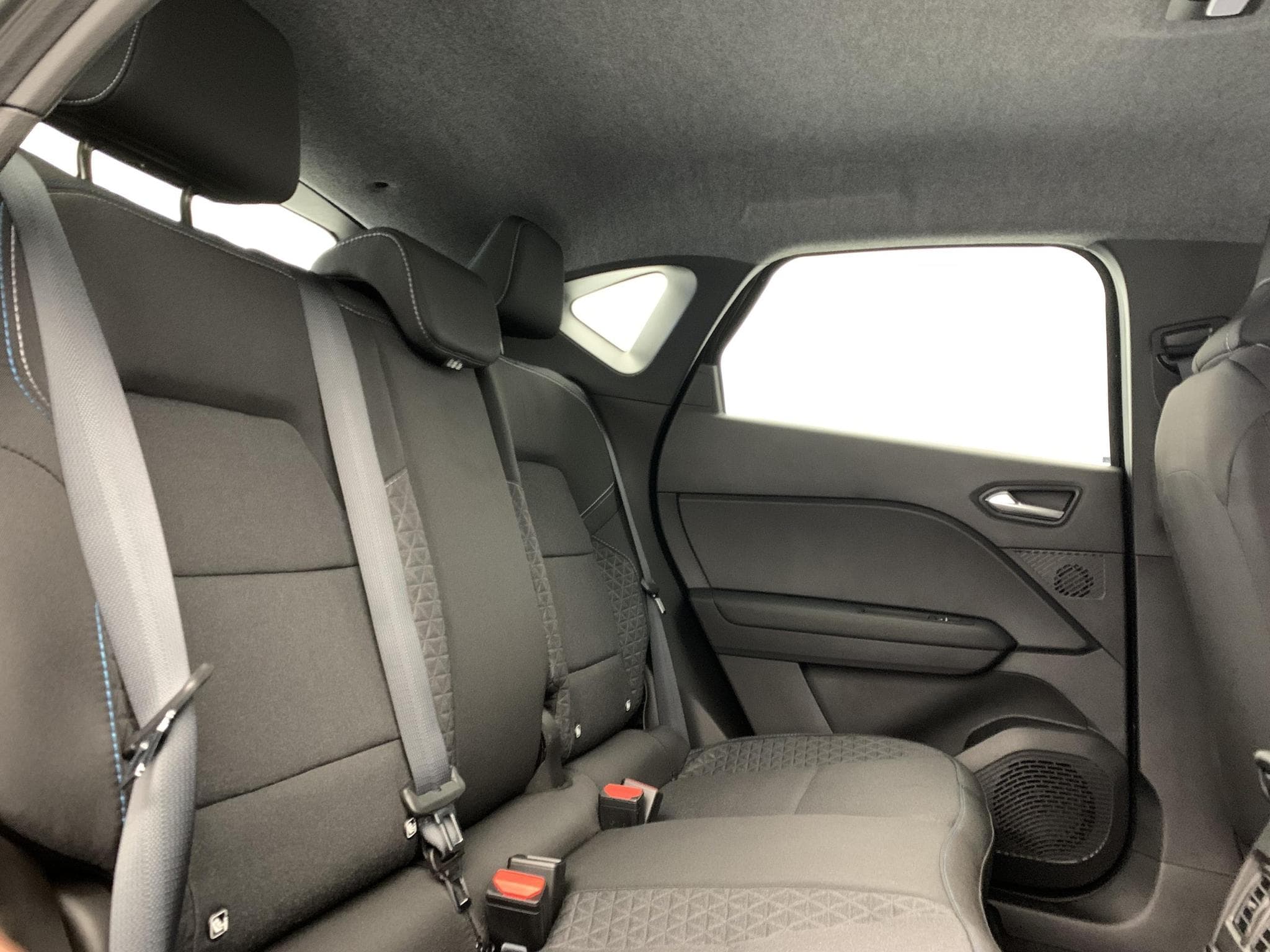Renault CAPTUR TCe 115 ch Evolution (2026) - Photo 10