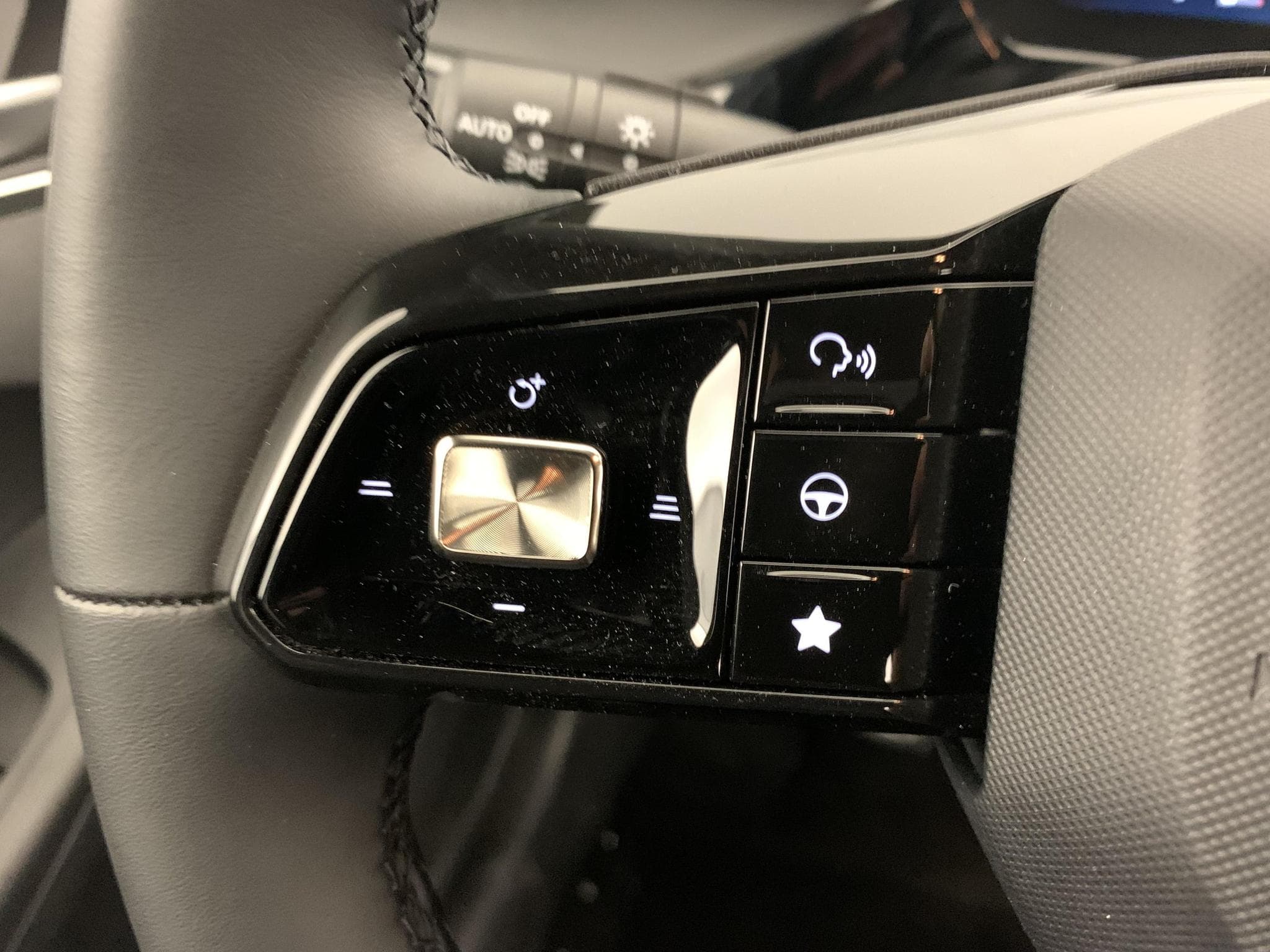 Mg MG3 1.5 L Hybrid+ 195 ch Luxury (2025) - Photo 15