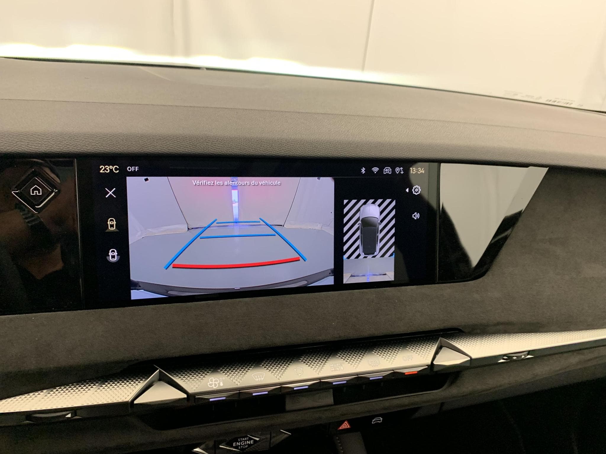 DS Automobiles DS4 Hybride 145 e-DCT6 Etoile - Alcantara (2025) - Photo 19