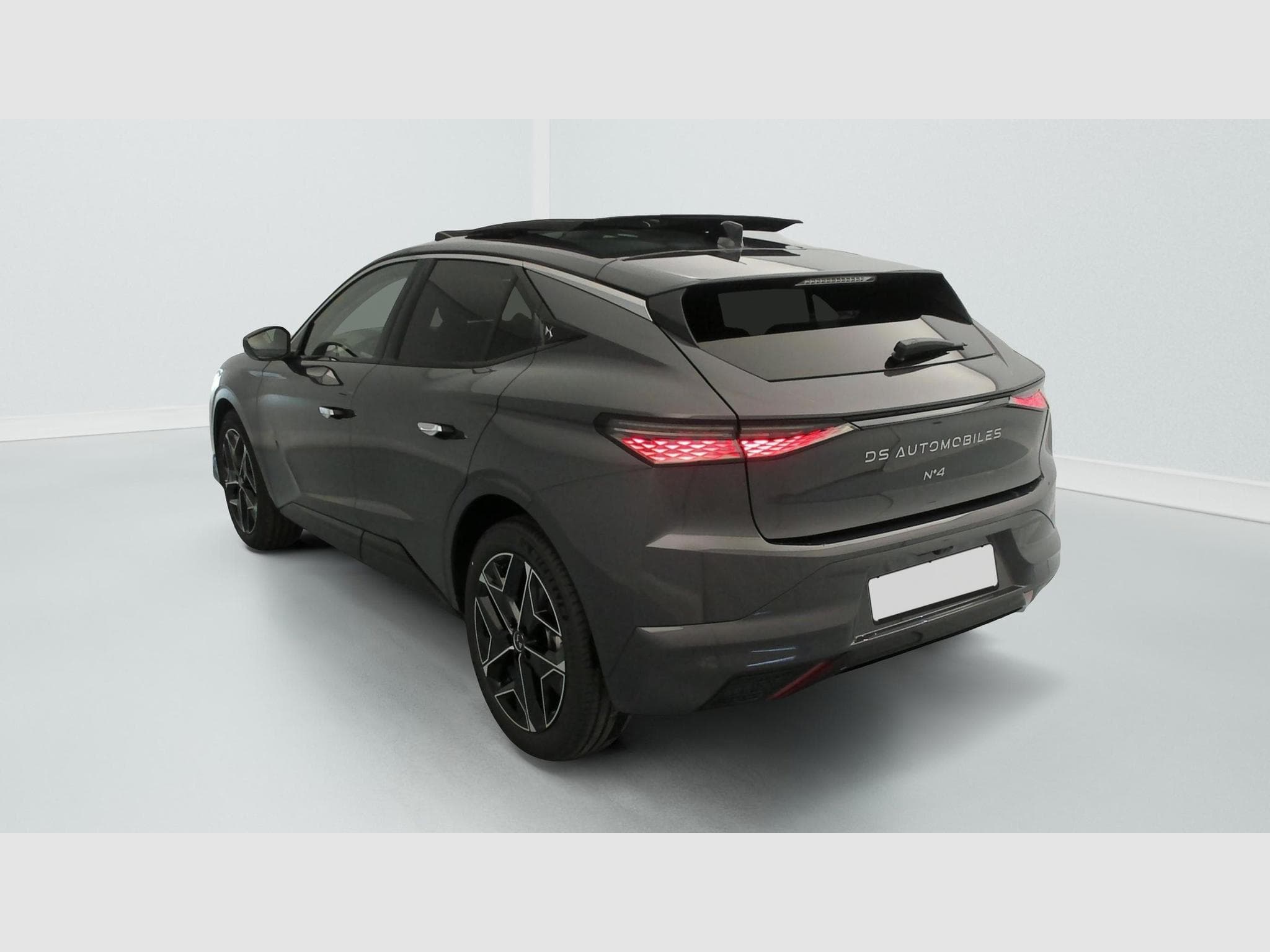 DS Automobiles DS4 Hybride 145 e-DCT6 Etoile - Alcantara (2025) - Photo 5