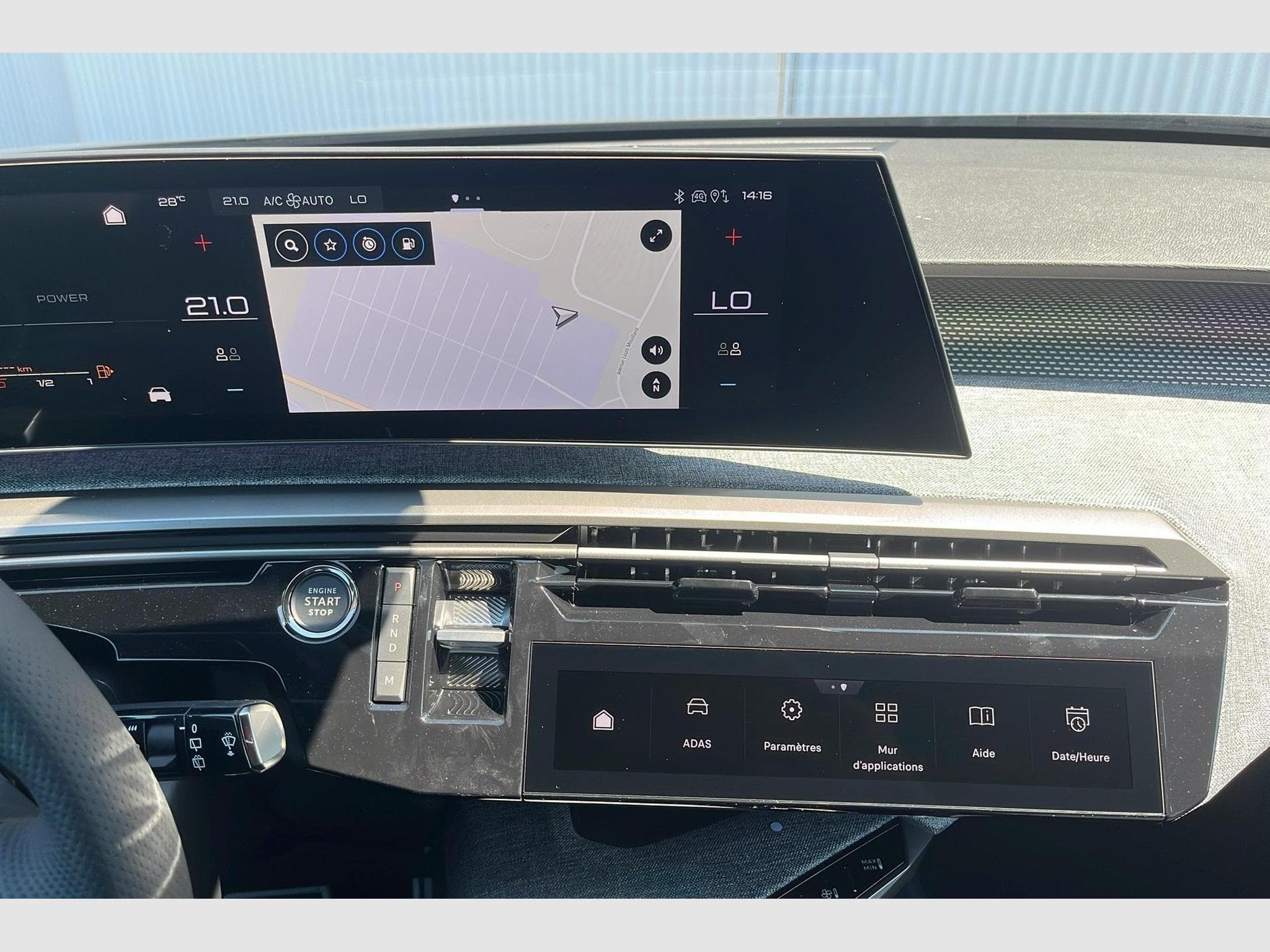 Peugeot 5008 Hybrid 145 e-DCS6 GT (2026) - Foto 15