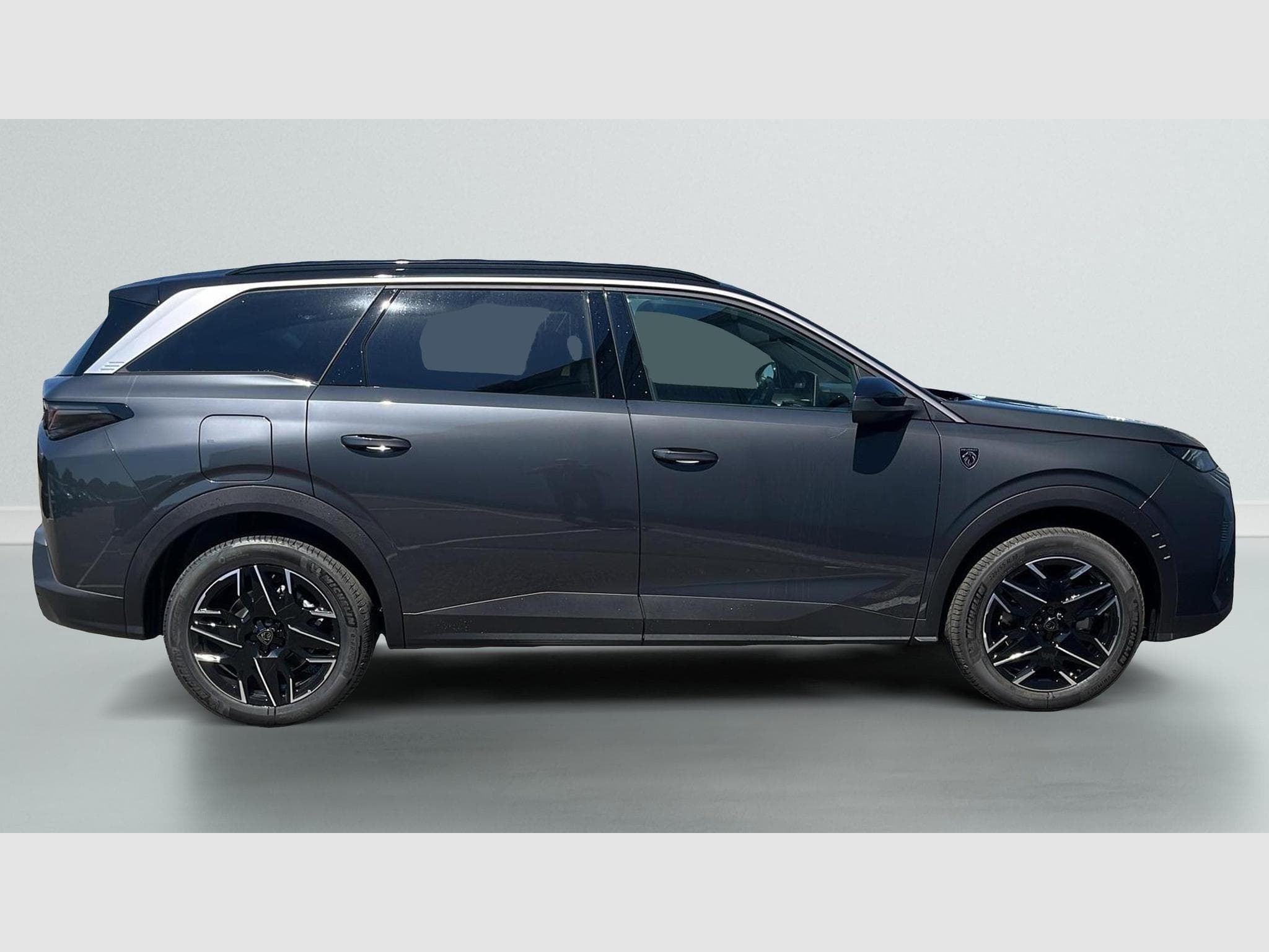 Peugeot 5008 Hybrid 145 e-DCS6 GT (2026) - Foto 6