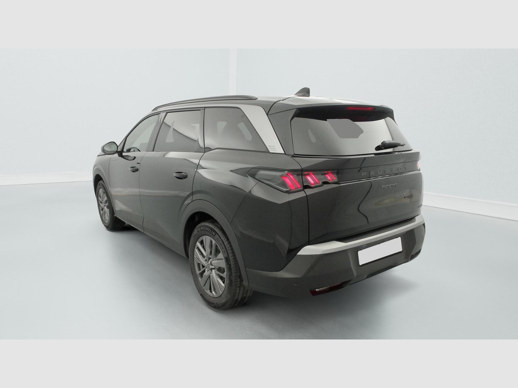 Peugeot 5008 Hybrid 145 e-DCS6 Allure (2026) - Foto 5