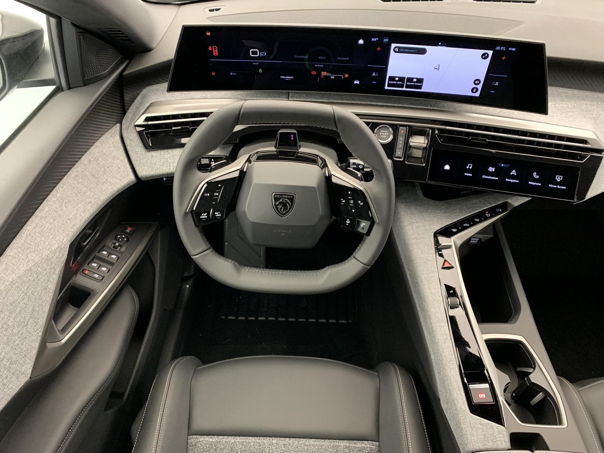 Peugeot 5008 Hybrid 145 e-DCS6 Allure (2026) - Foto 13