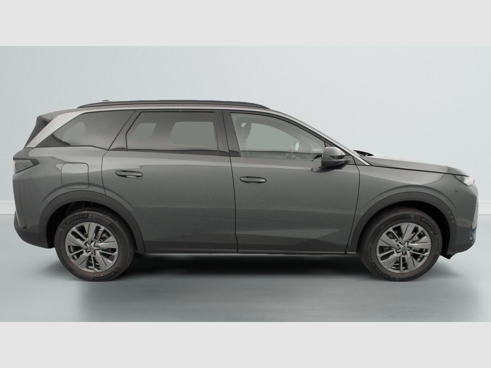 Peugeot 5008 Hybrid 145 e-DCS6 Allure (2026) - Foto 8