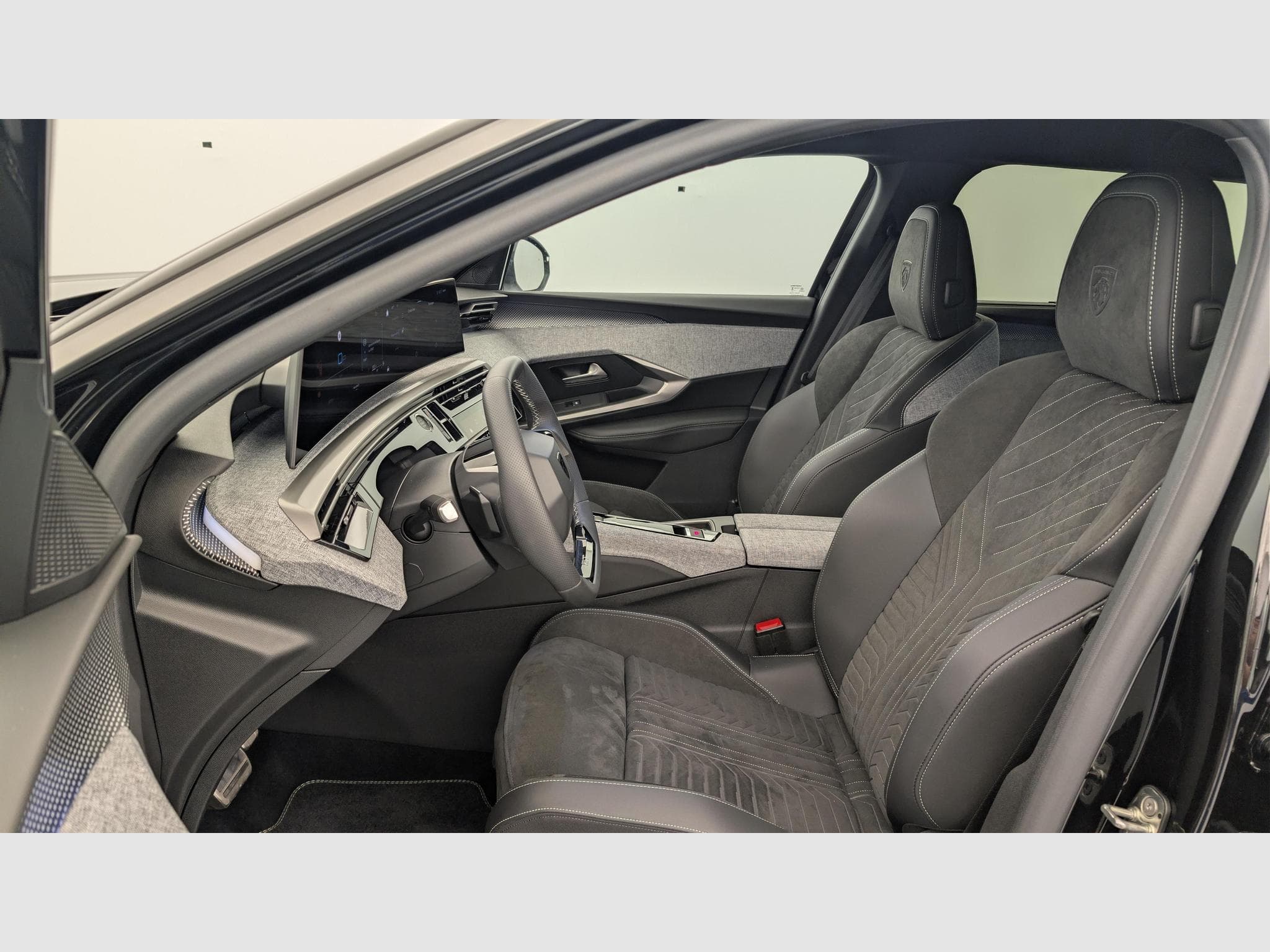 Peugeot 5008 HYBRID 145CH E-DCS6 GT (2025) - Foto 16