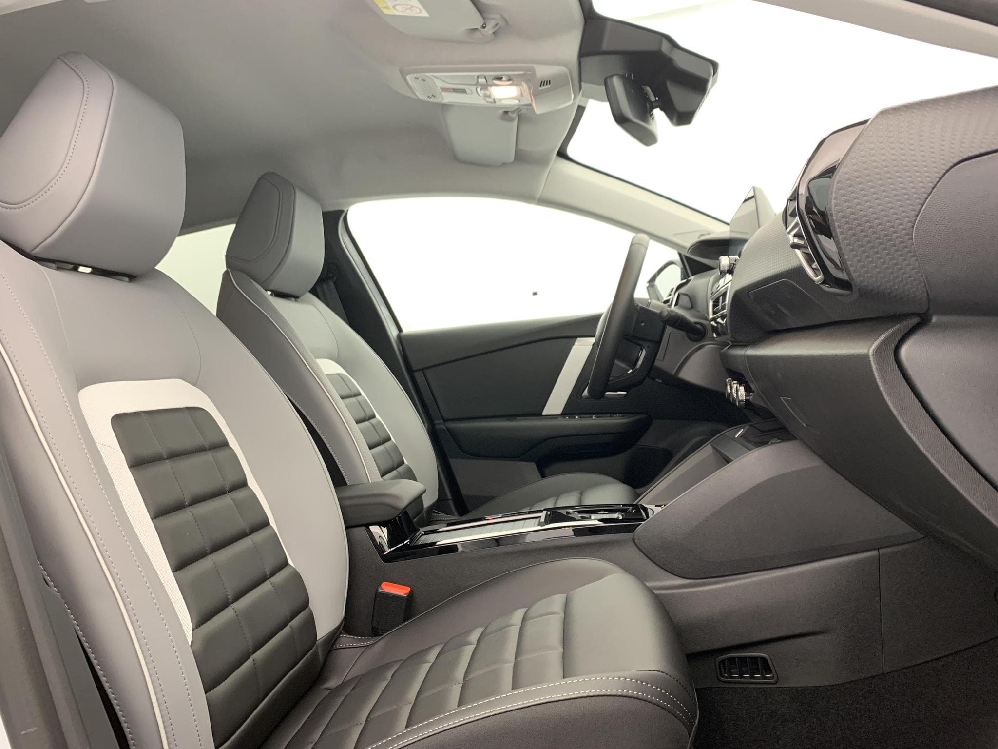 CitroëN C4 Hybride 145 e-DCS6 Max (2026) - Photo 9