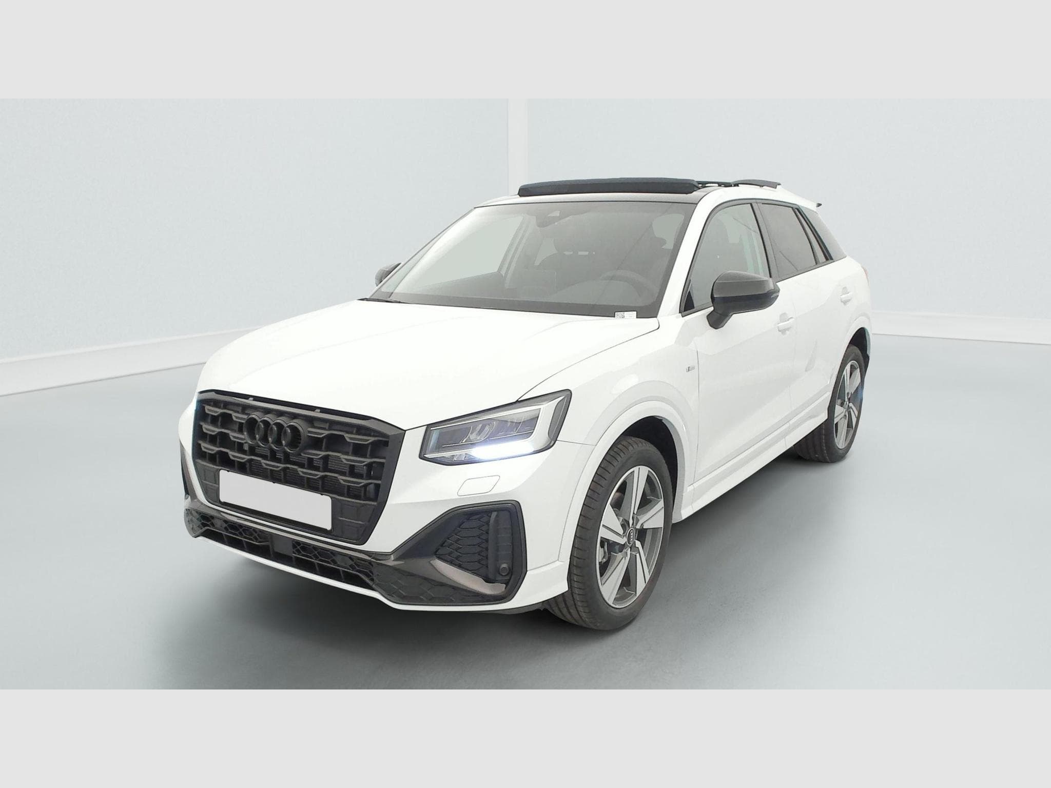 Audi Q2 35 TFSI 150 S tronic 7 Design (2026) - Foto 3
