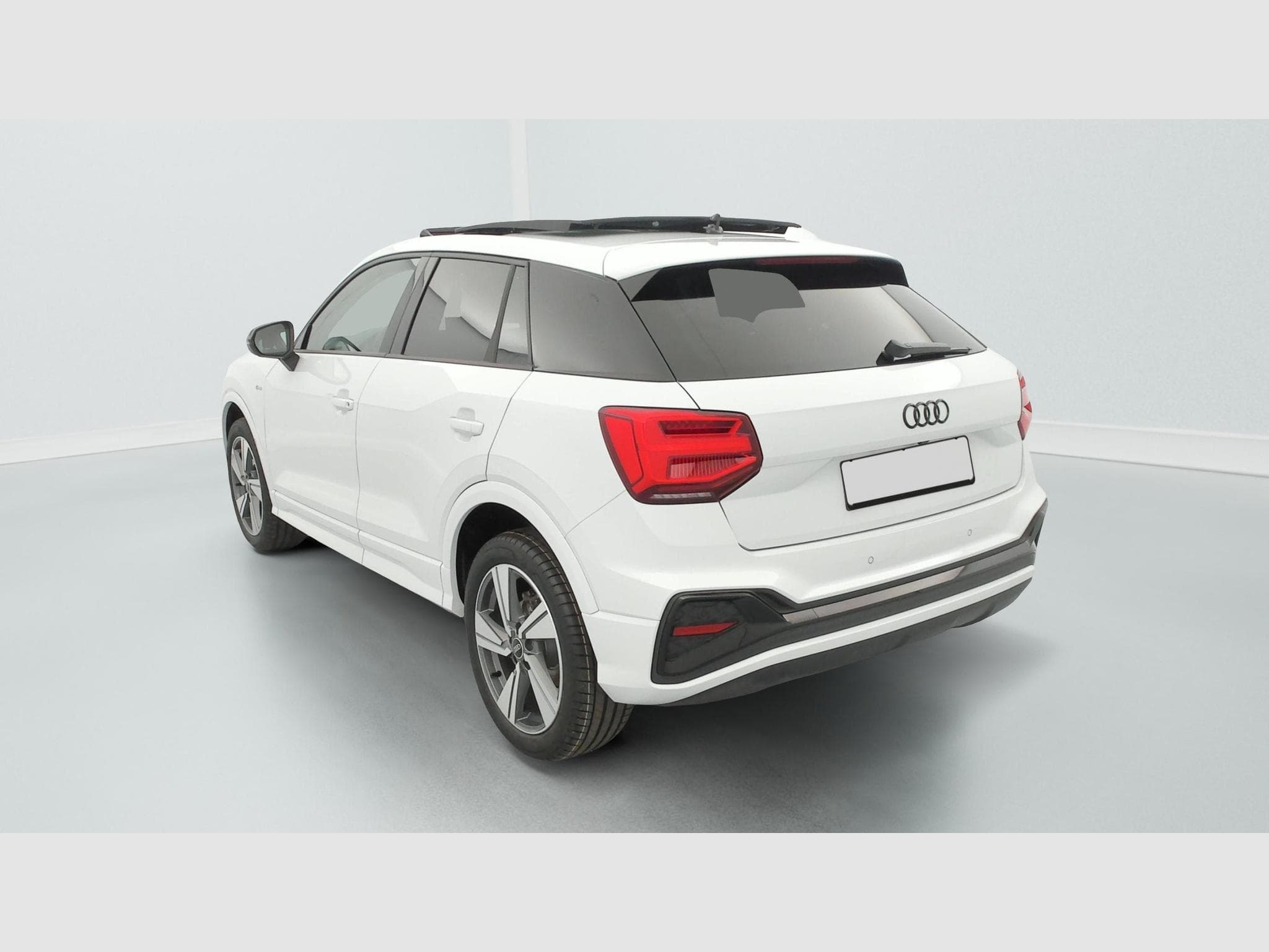 Audi Q2 35 TFSI 150 S tronic 7 Design (2026) - Foto 5