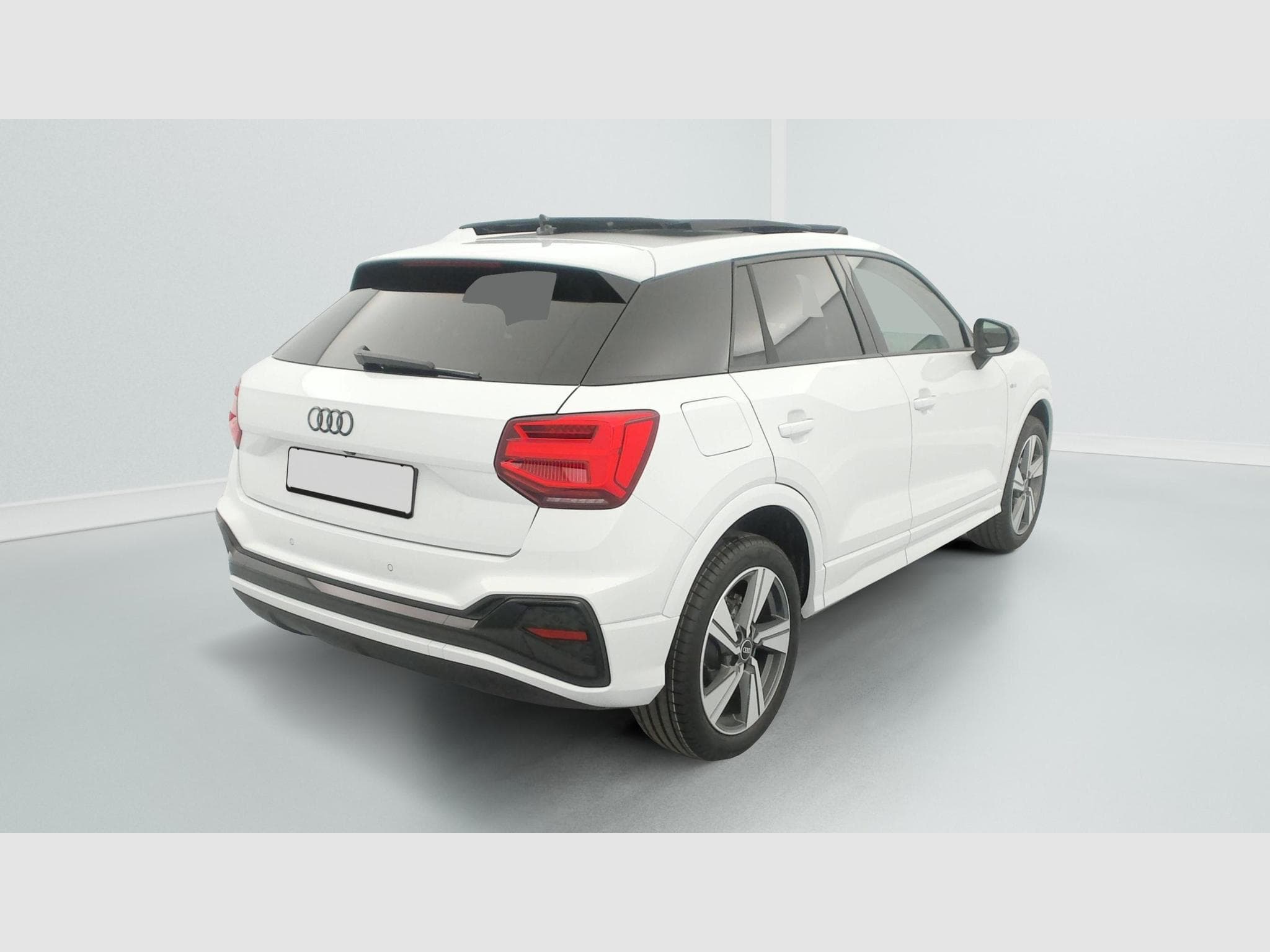 Audi Q2 35 TFSI 150 S tronic 7 Design (2026) - Foto 7