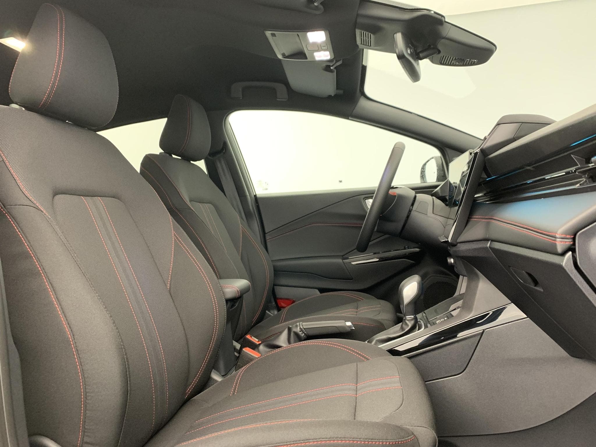 Ford PUMA 1.0 EcoBoost 125 ch mHEV S&S Powershift ST-Line (2026) - Foto 9