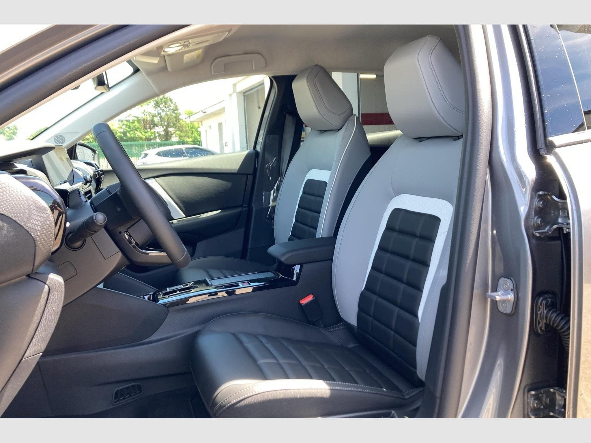 CitroëN C4 Hybride 145 e-DCS6 Max (2026) - Photo 9