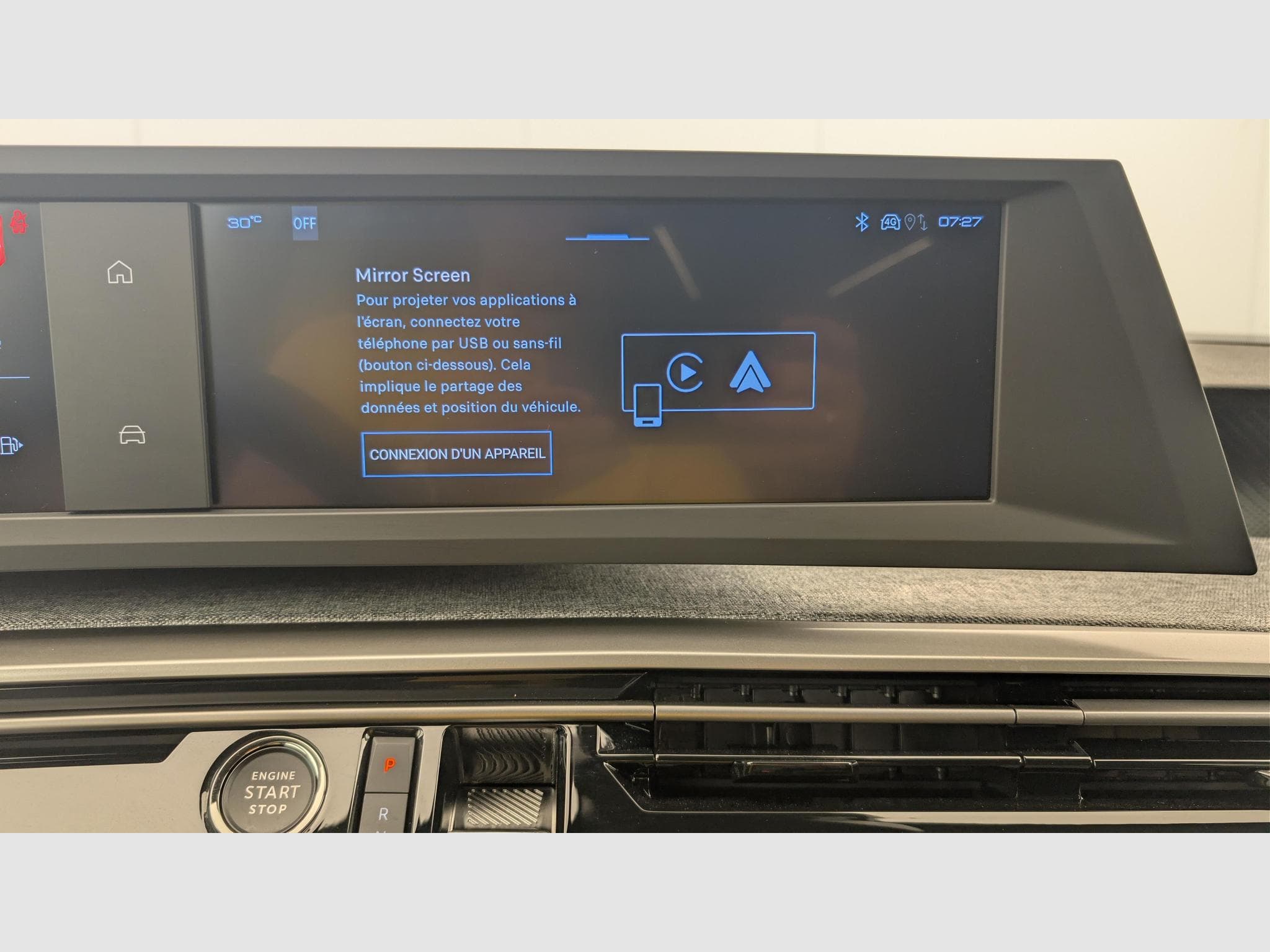 Peugeot 3008 Hybrid 145 e-DCS6 Allure (2025) - Photo 18
