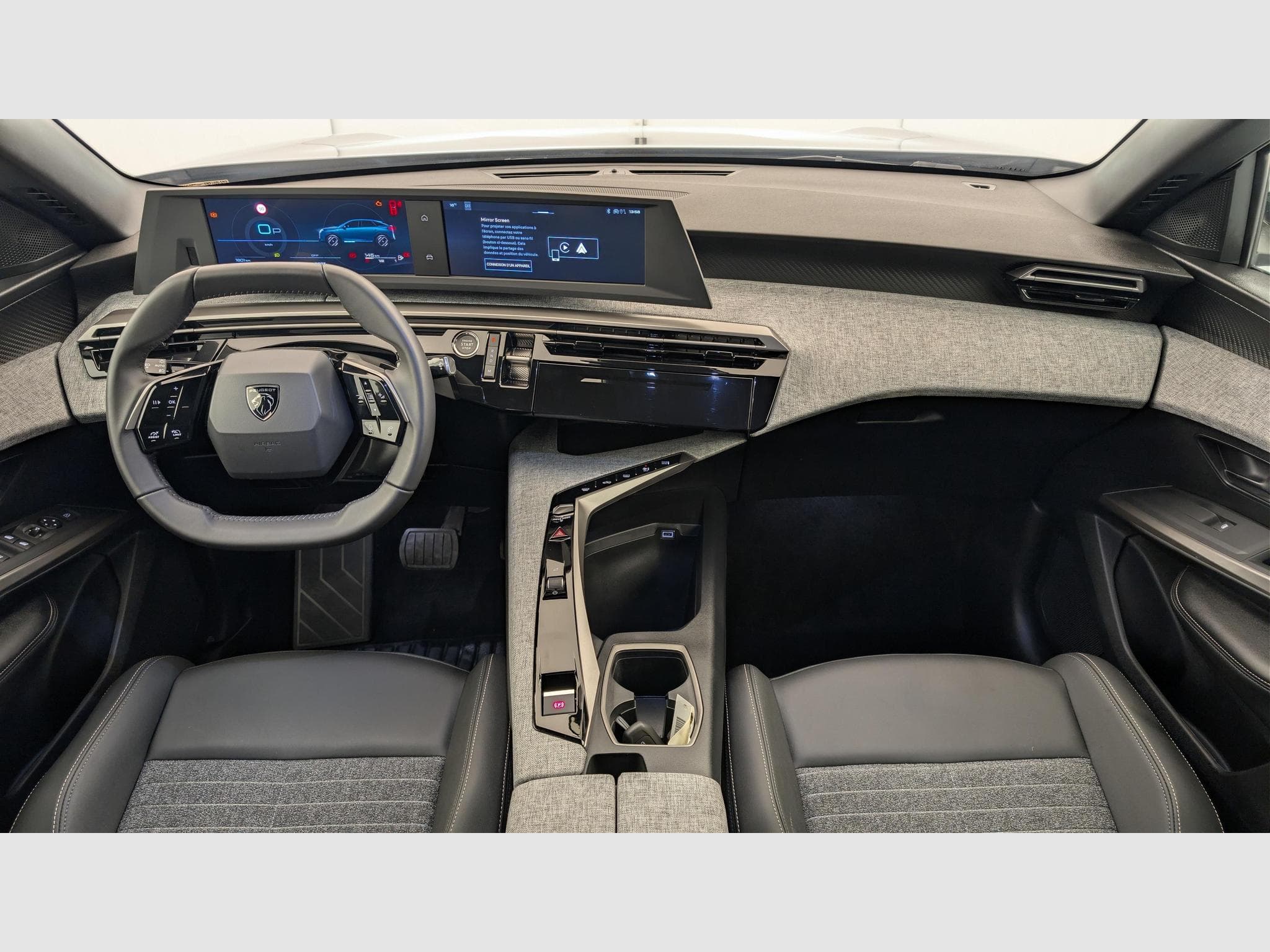 Peugeot 3008 Hybrid 145 e-DCS6 Allure (2025) - Photo 13