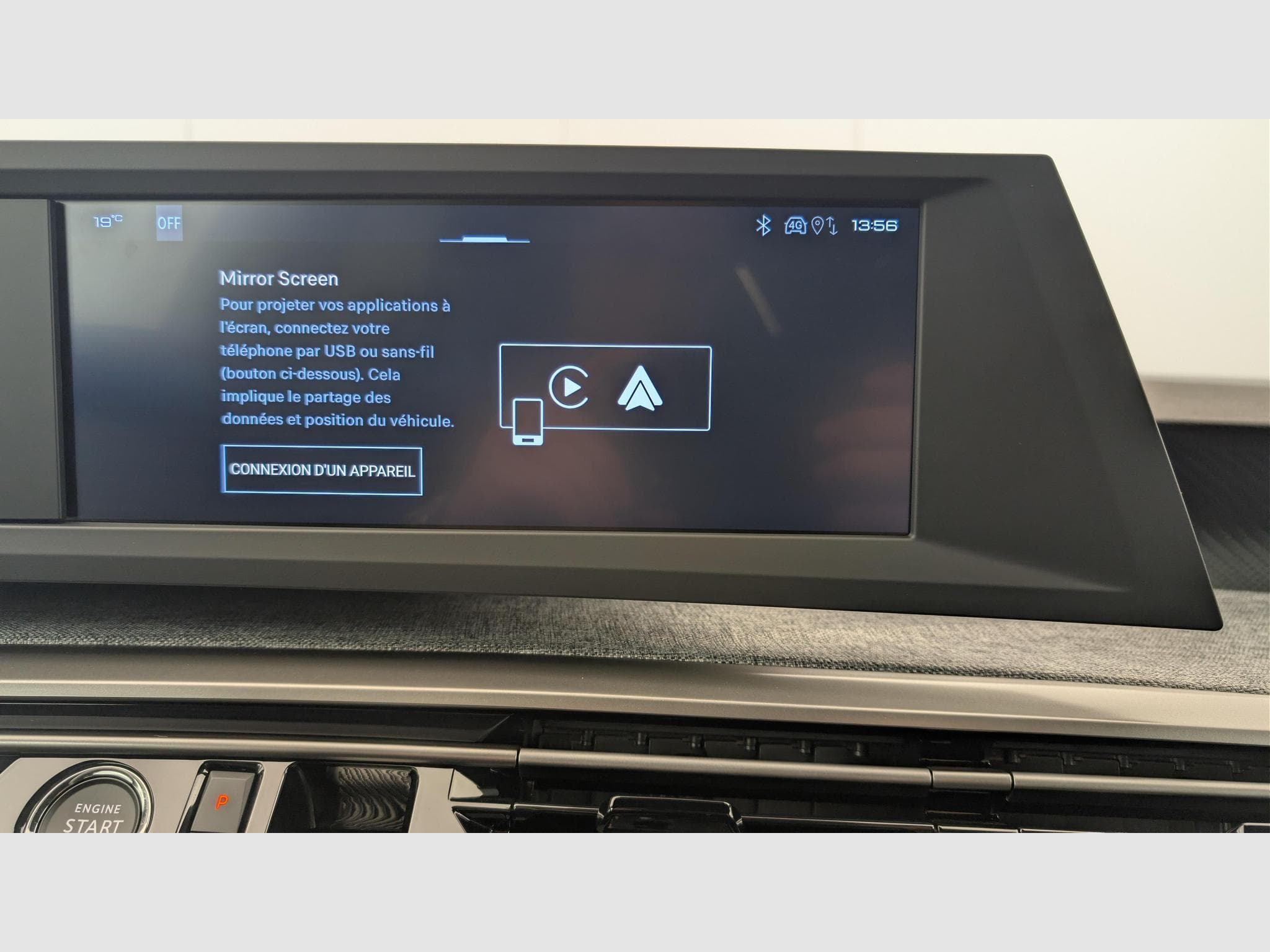 Peugeot 3008 Hybrid 145 e-DCS6 Allure (2025) - Photo 17