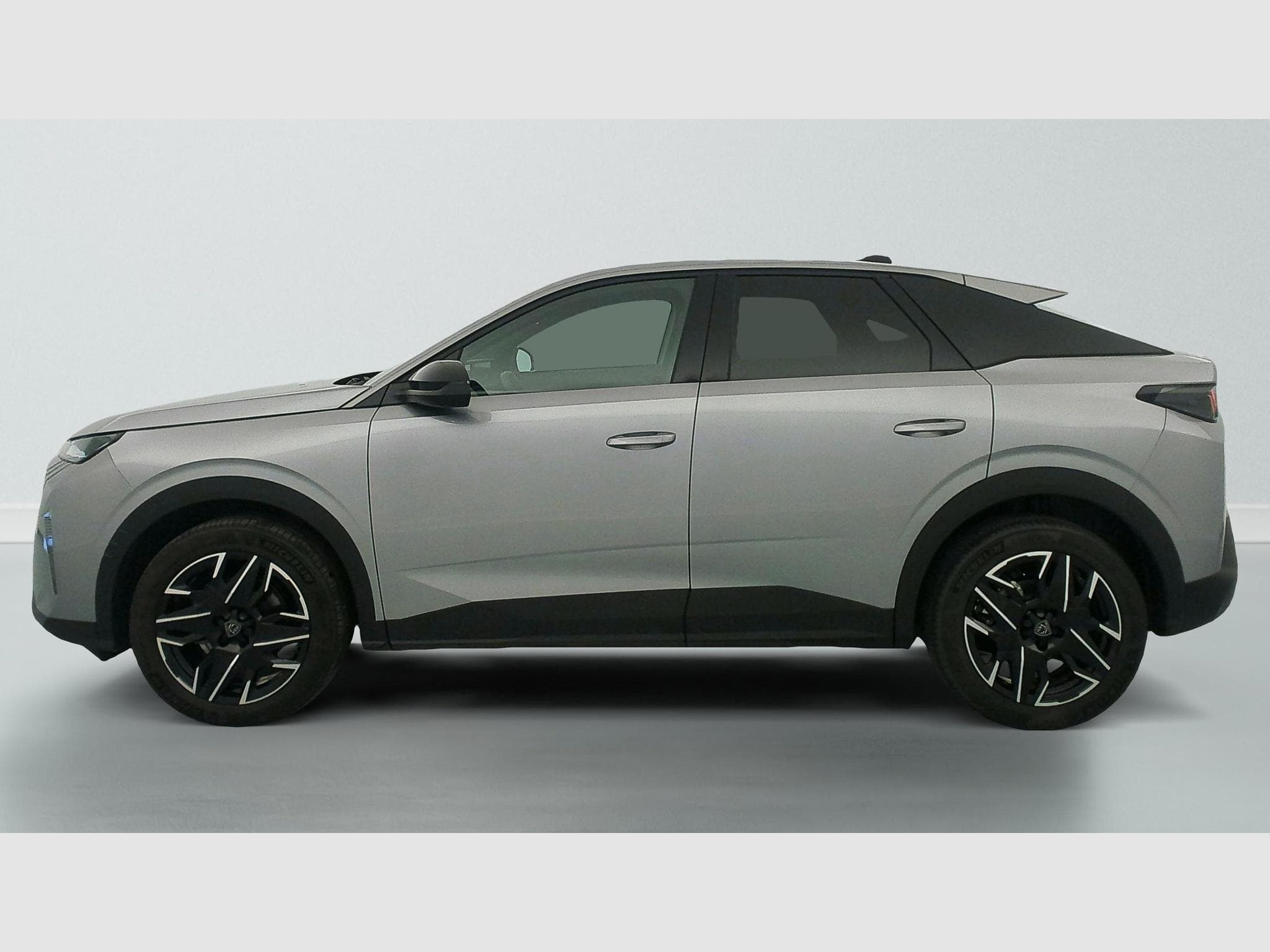 Peugeot 3008 Hybrid 145 e-DCS6 Allure (2025) - Photo 4