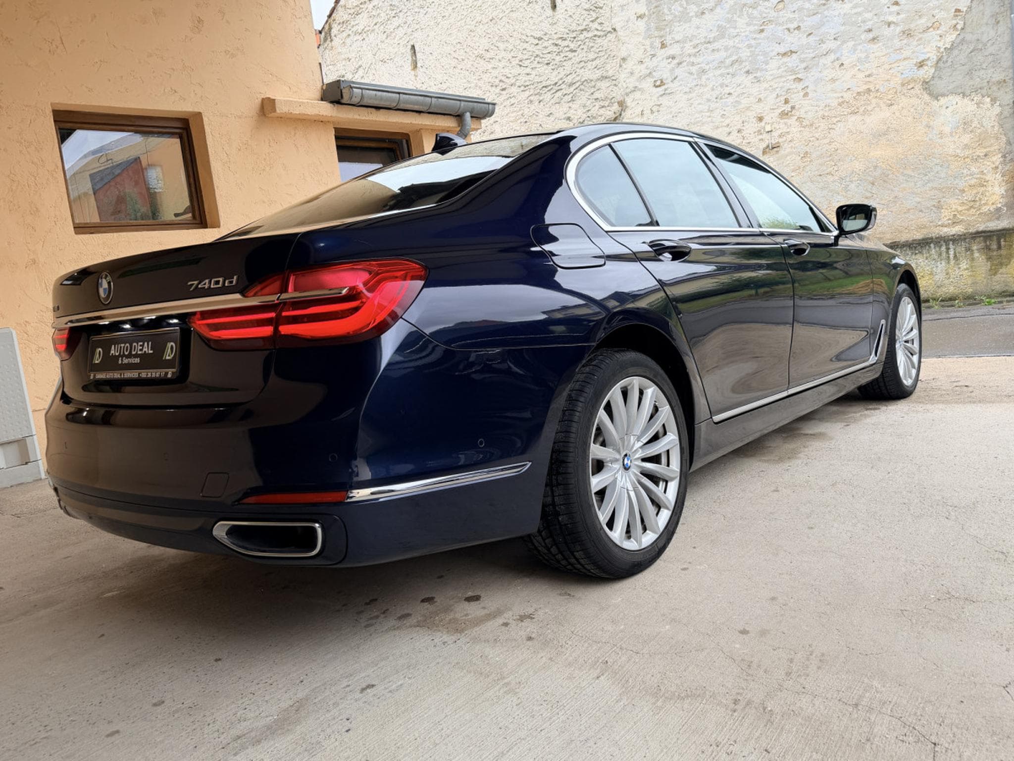 BMW 740 d xDrive Camera 360° Head-UP, Toit Ouvrant 320cv (2016) - Photo 6