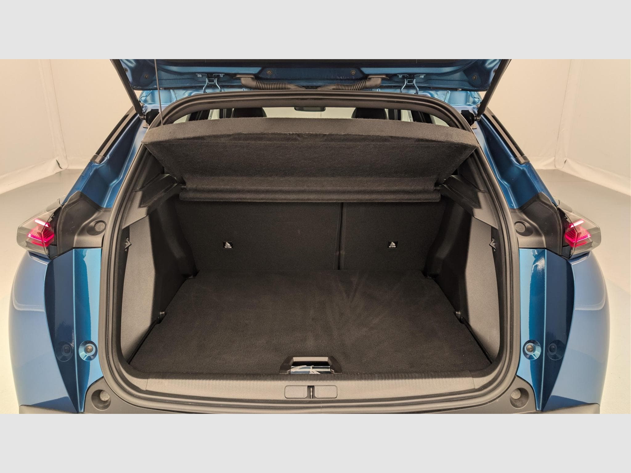Peugeot 2008 100 S&S BVM6 Allure (2025) - Photo 11