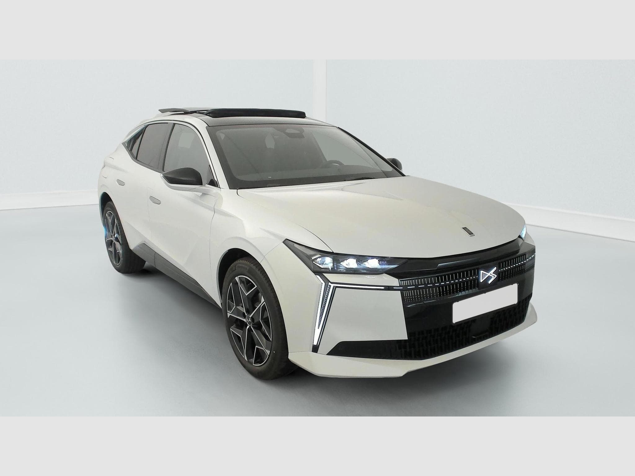 DS Automobiles DS4 Hybride 145 e-DCT6 Etoile - Alcantara (2025) - Photo 1