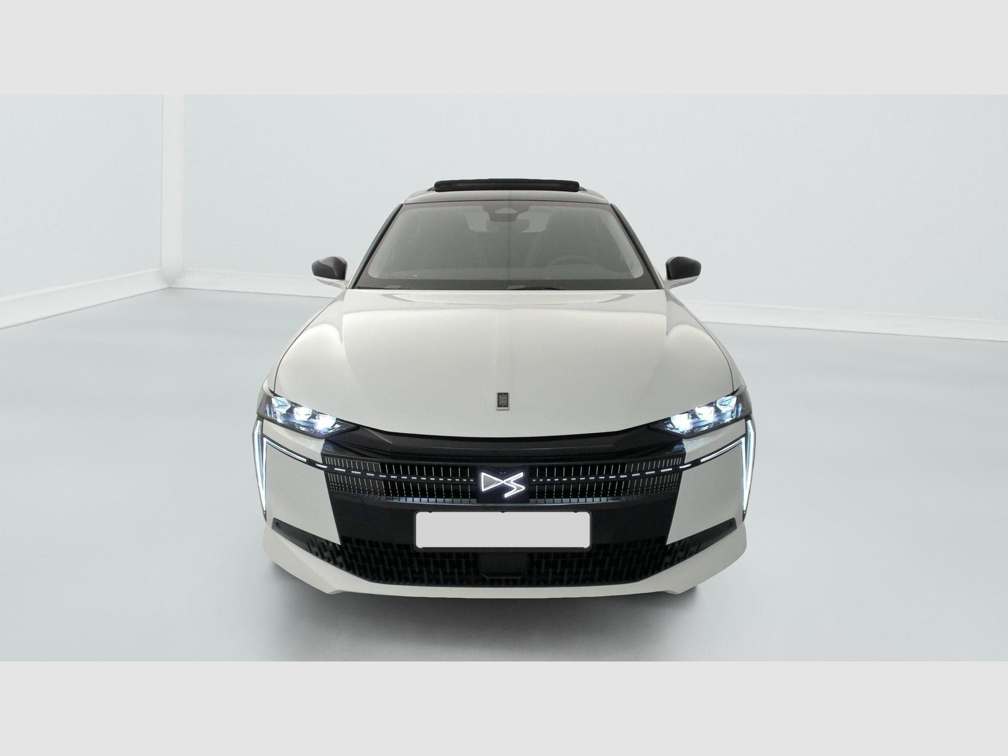 DS Automobiles DS4 Hybride 145 e-DCT6 Etoile - Alcantara (2025) - Photo 2