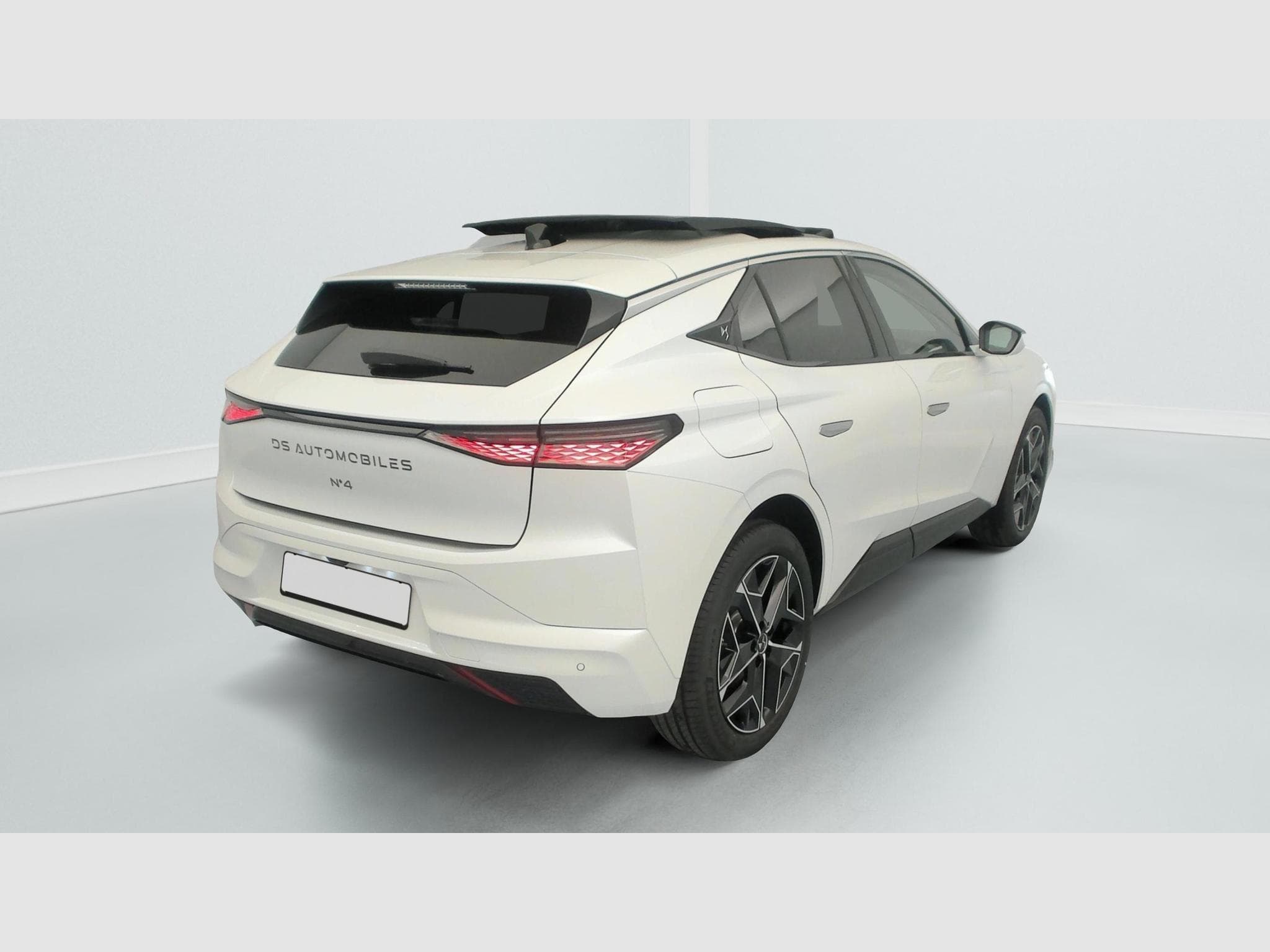 DS Automobiles DS4 Hybride 145 e-DCT6 Etoile - Alcantara (2025) - Photo 7