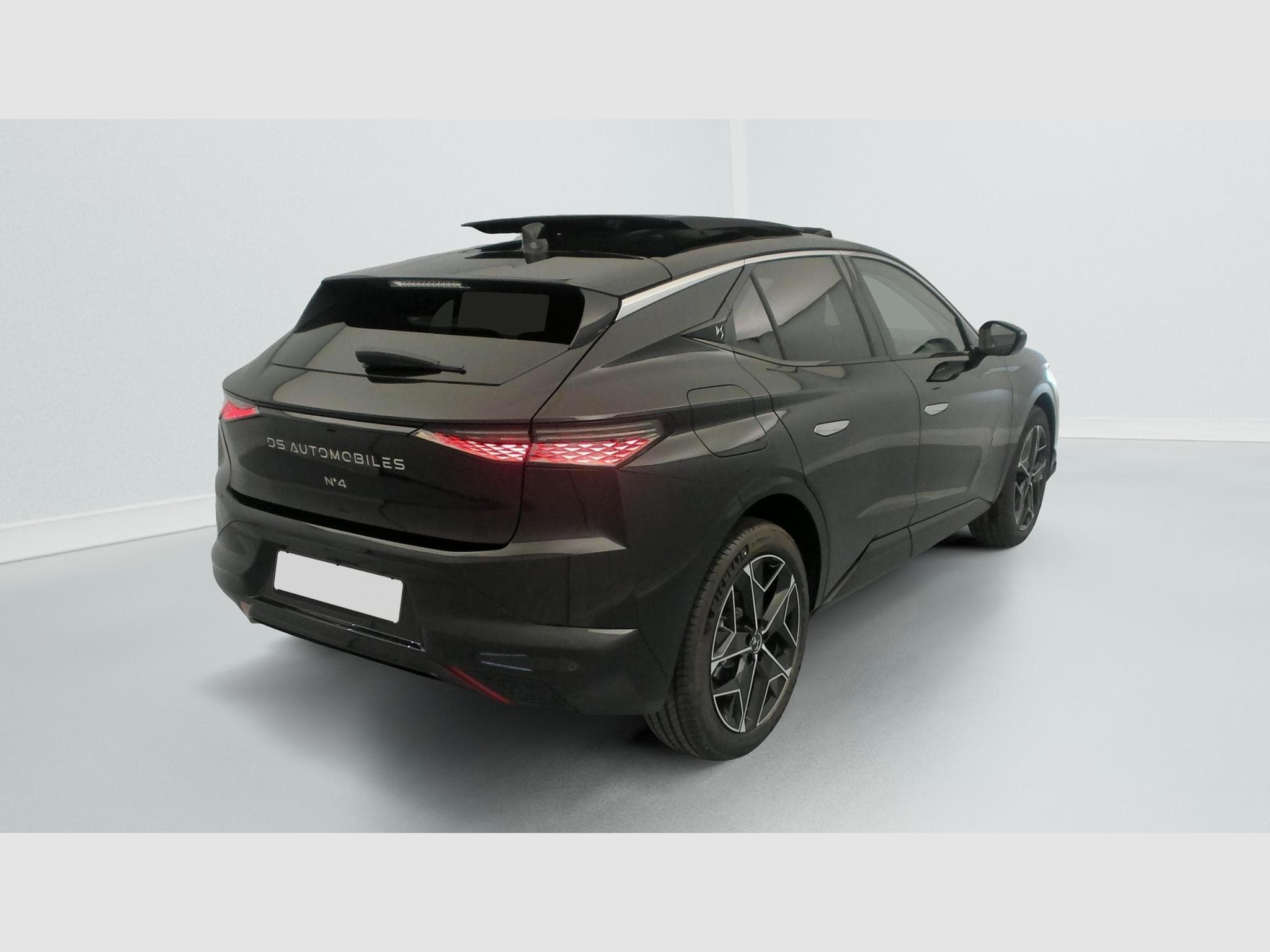 DS Automobiles DS4 Hybride 145 e-DCT6 Etoile - Alcantara (2025) - Photo 7