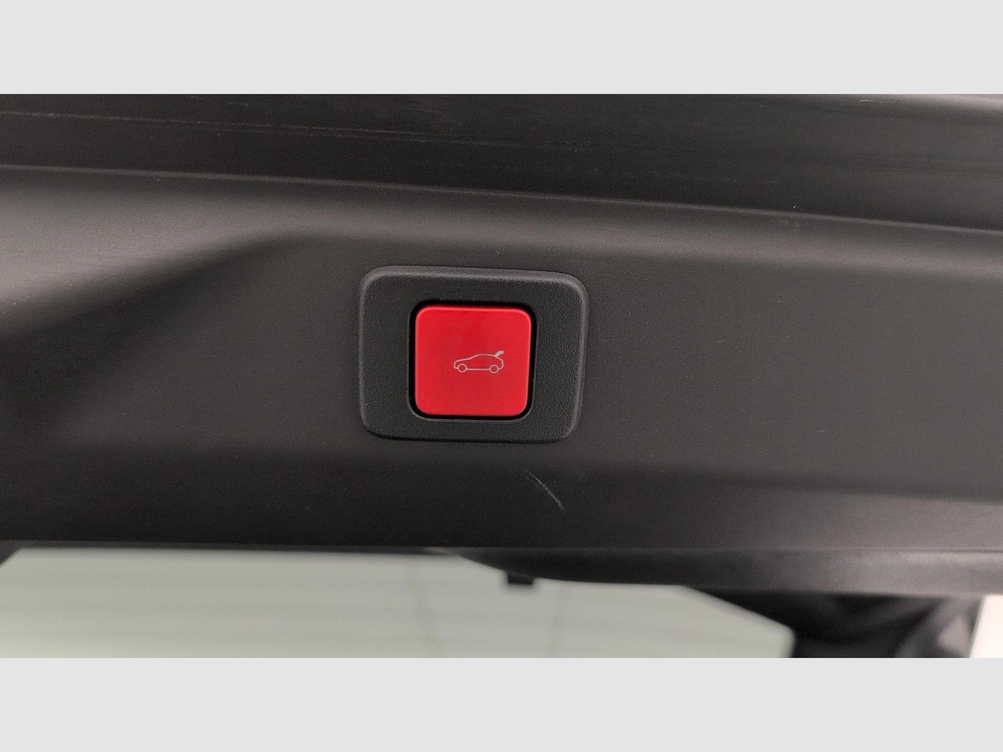 Peugeot 3008 Hybrid 145 e-DCS6 GT (2025) - Foto 9