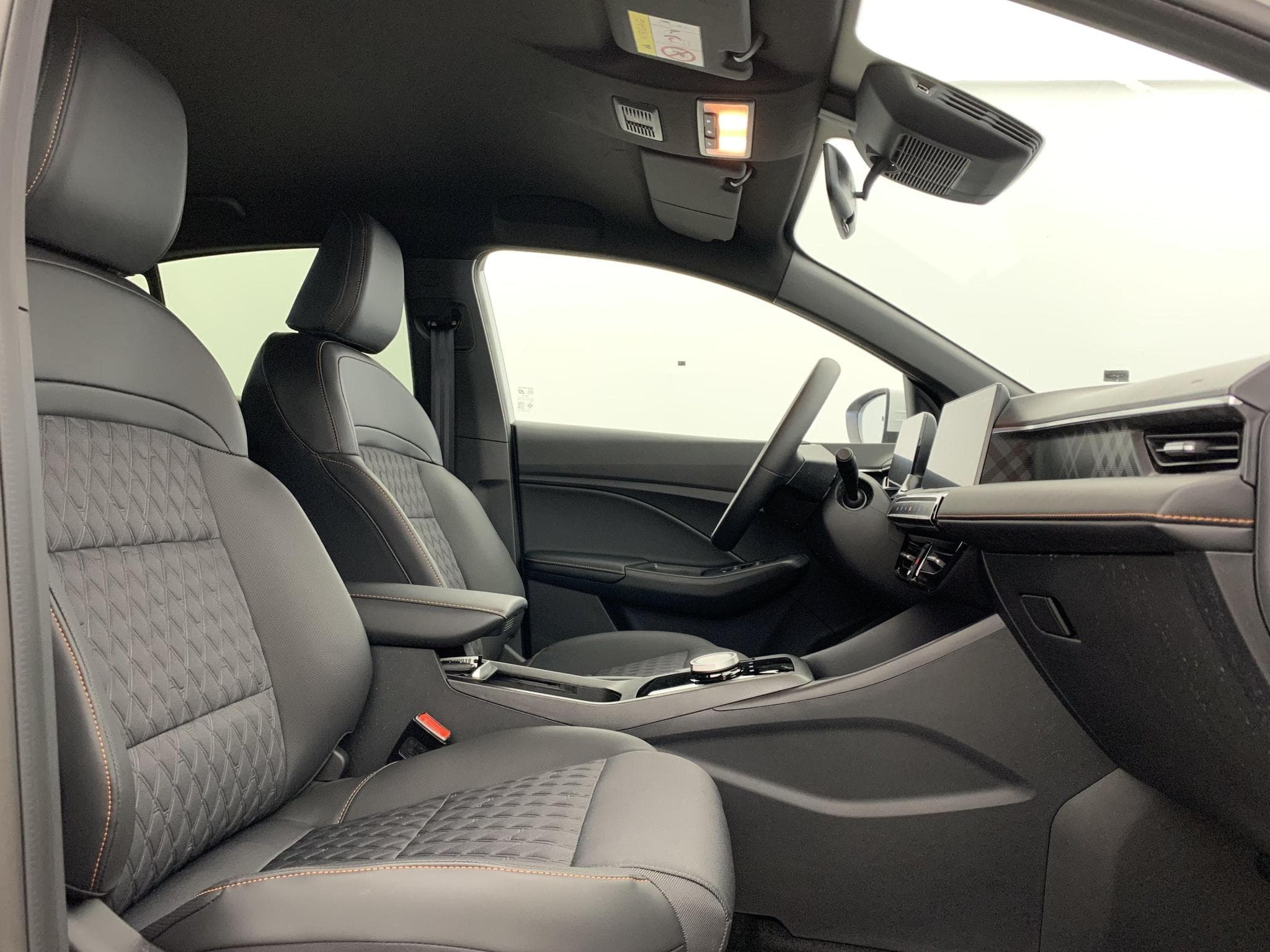 Mg MG3 1.5 L Hybrid+ 195 ch Luxury (2026) - Foto 11